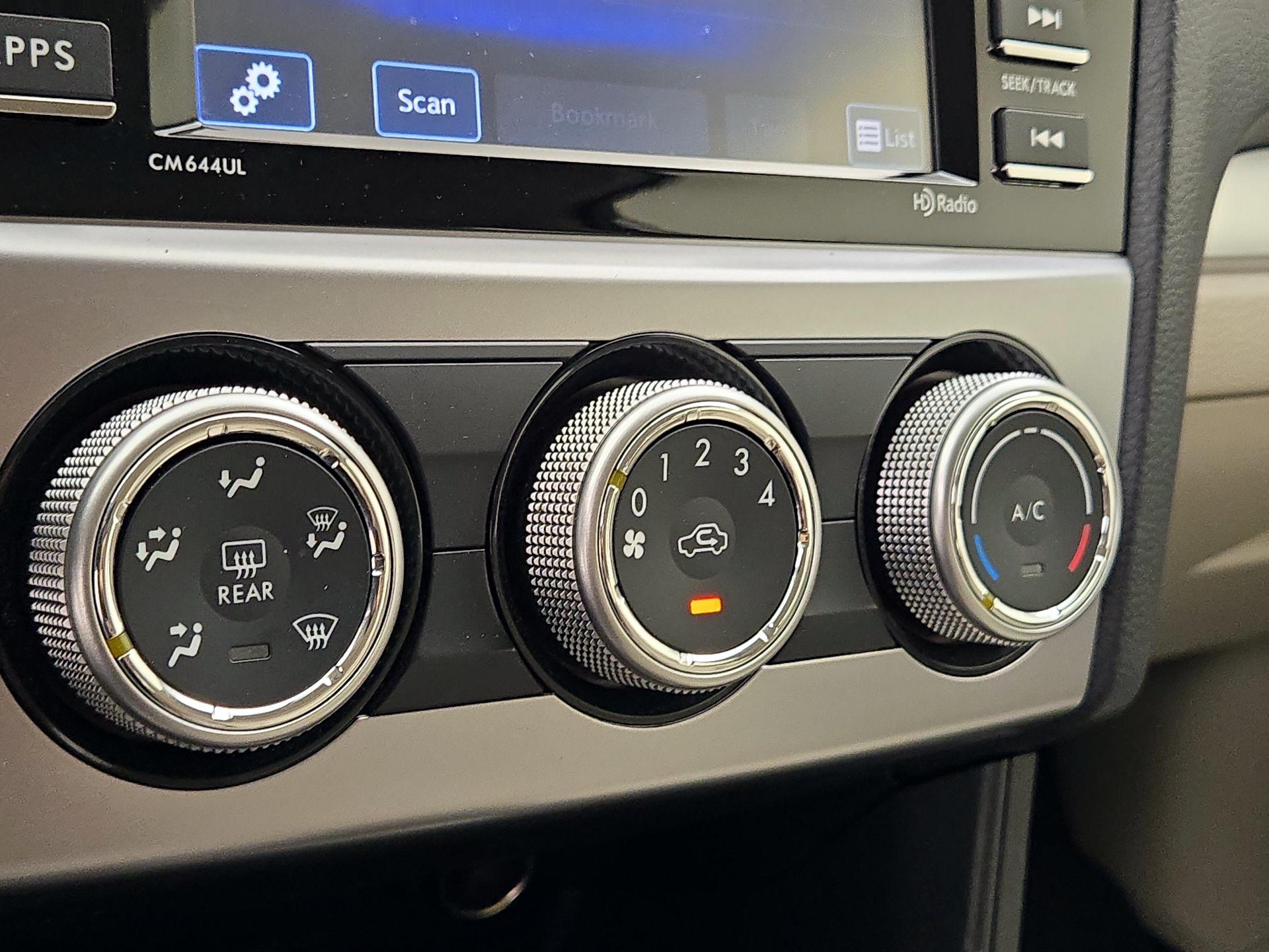 Thumbnail: 2015 Subaru Impreza - 15