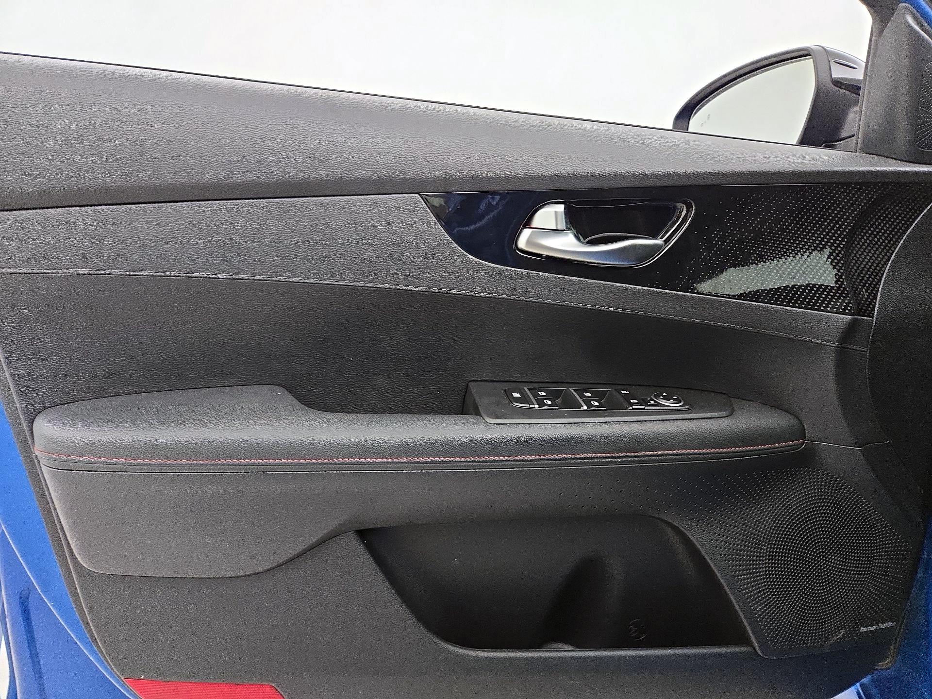 Thumbnail: 2023 Kia Forte - 12