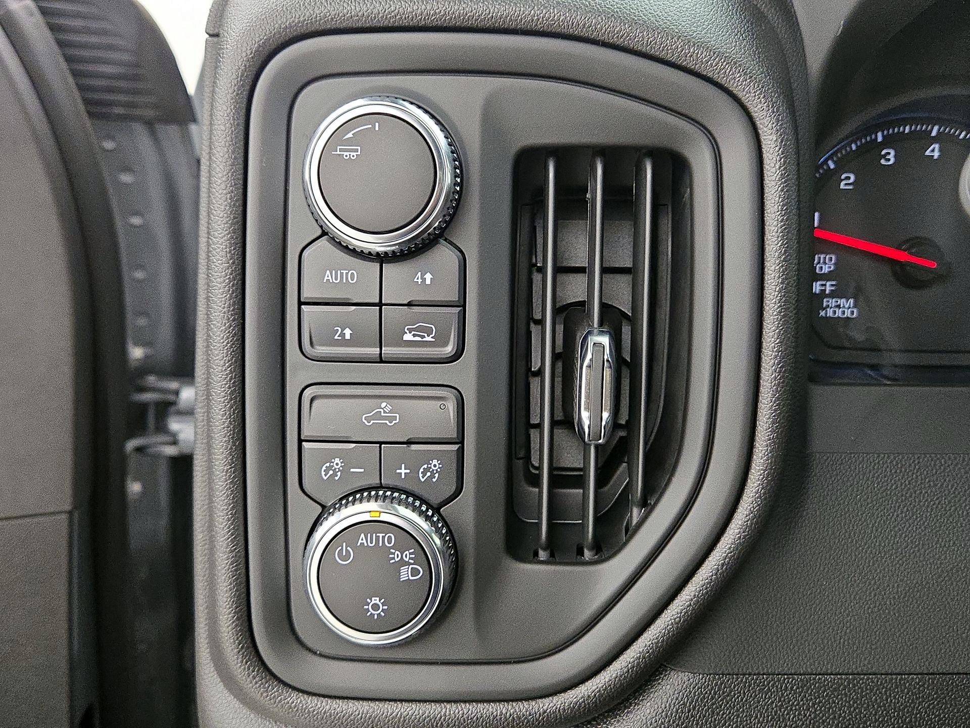 Thumbnail: 2025 GMC Sierra 1500 - 13