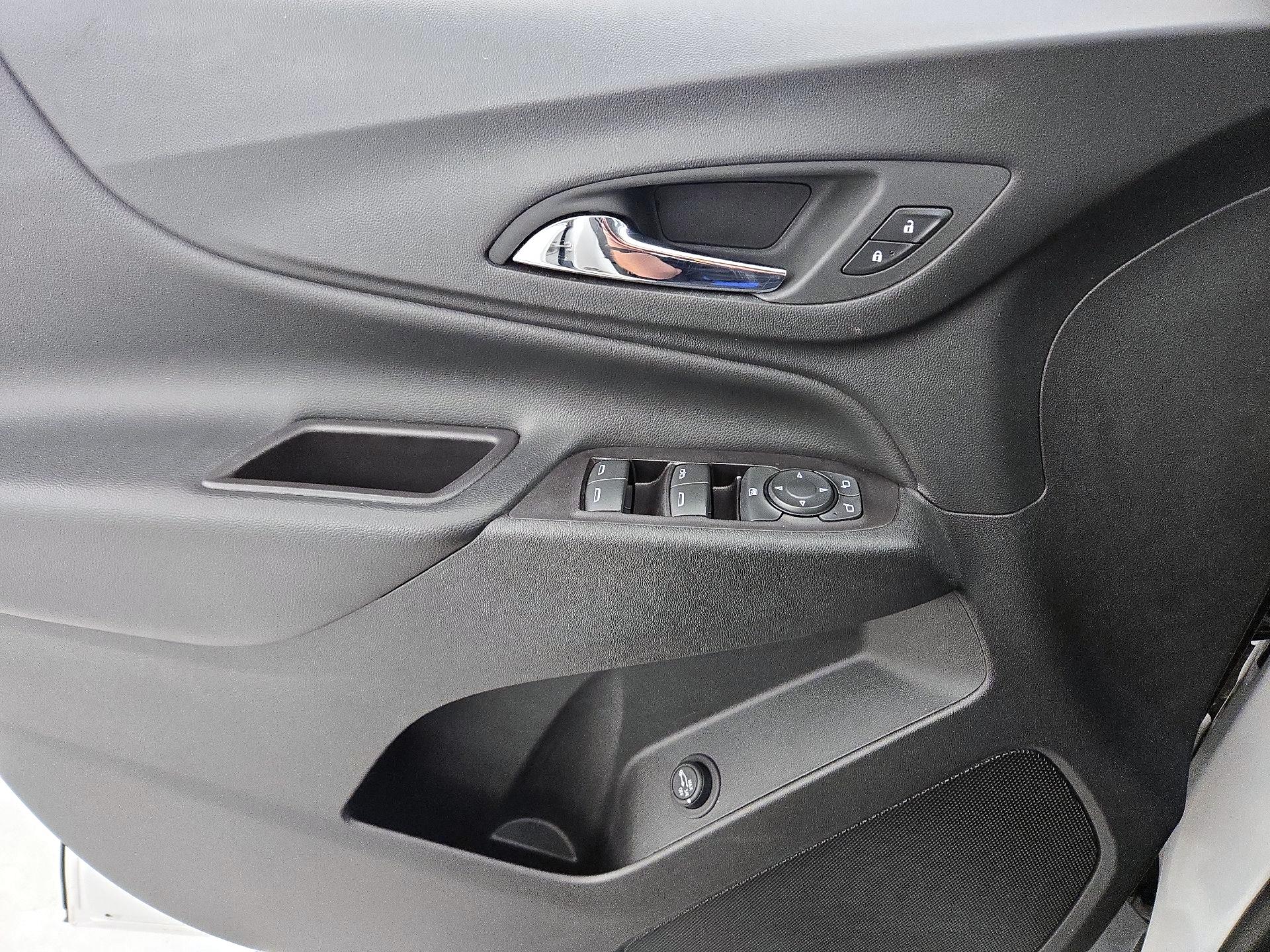 Thumbnail: 2019 Chevrolet Equinox - 12