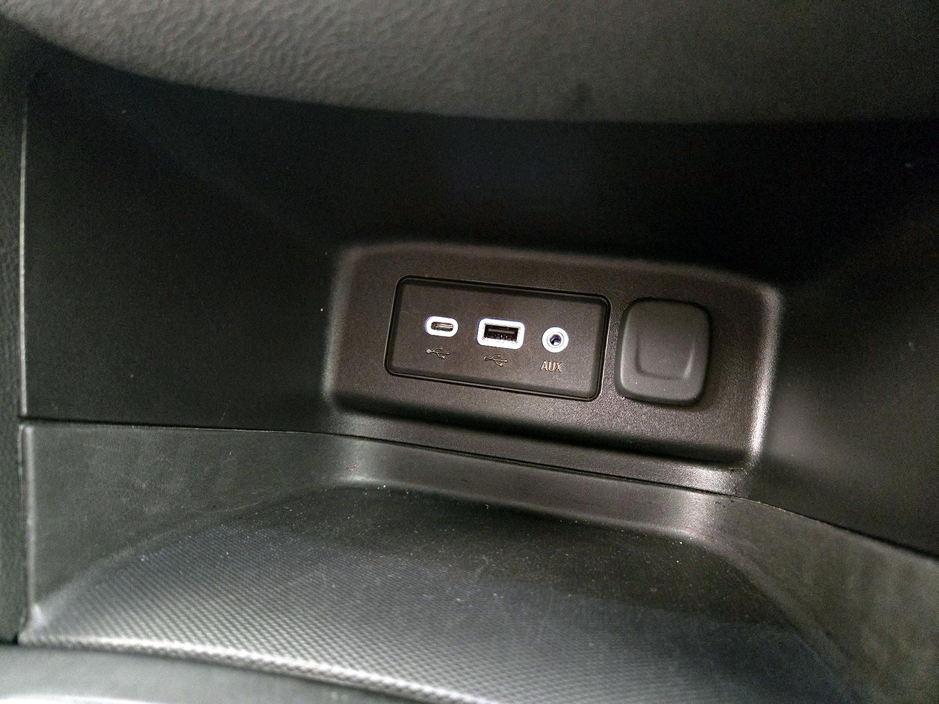 Thumbnail: 2019 Chevrolet Equinox - 18