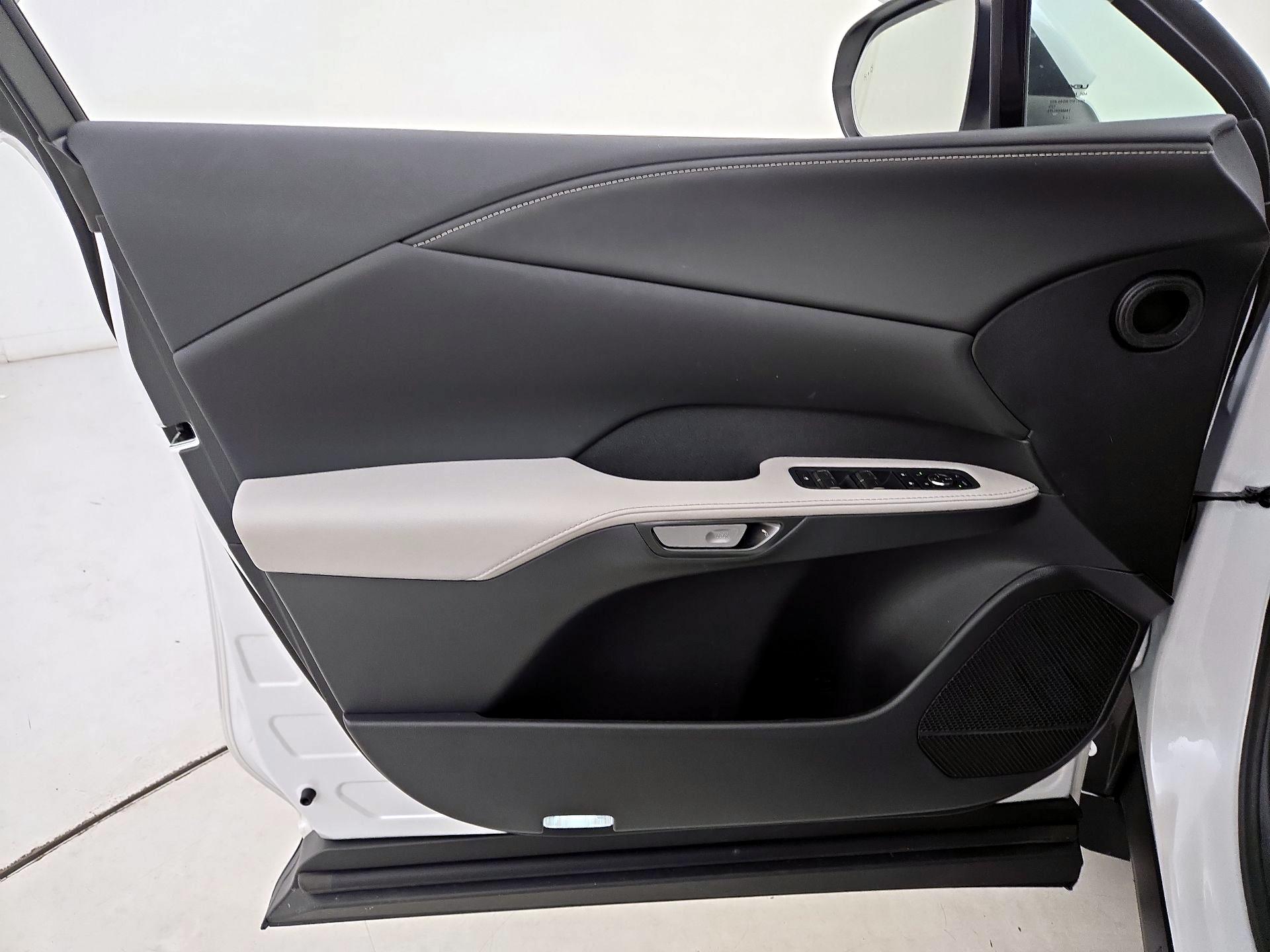 Thumbnail: 2025 Lexus RX - 12