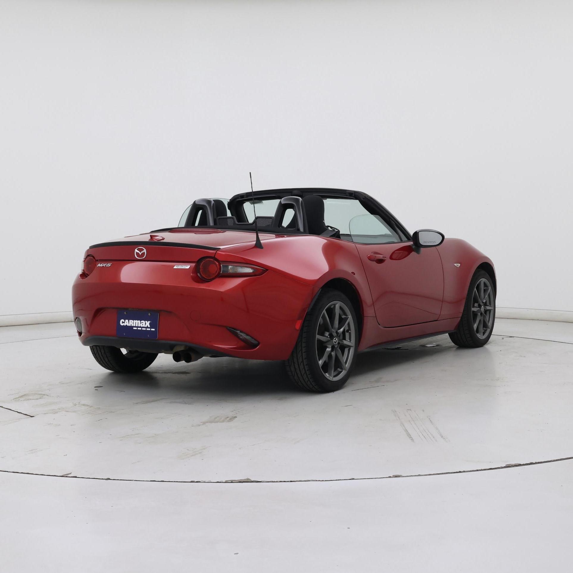 Thumbnail: 2016 Mazda MX-5 Miata - 8
