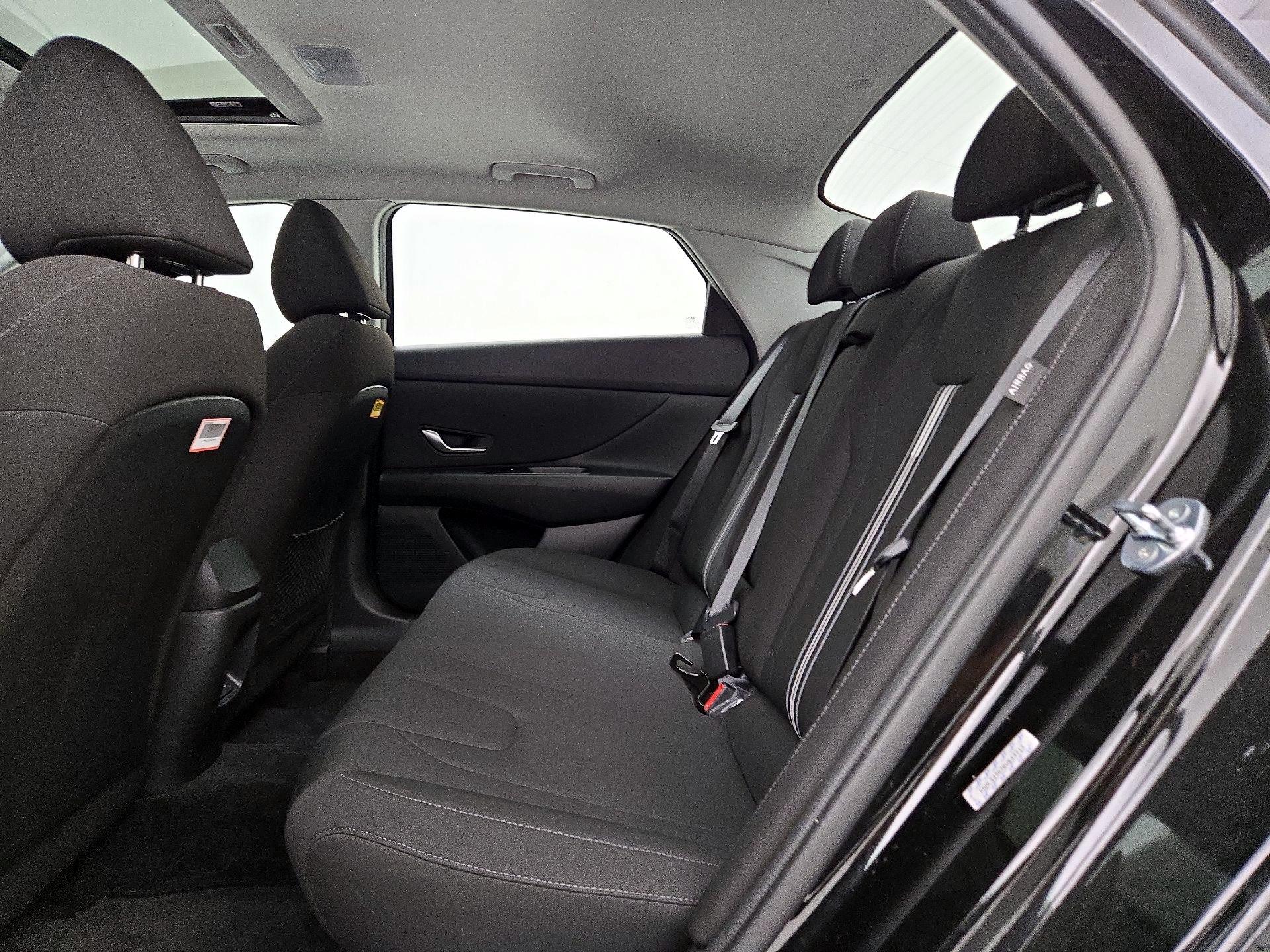 Thumbnail: 2024 Hyundai Elantra - 20