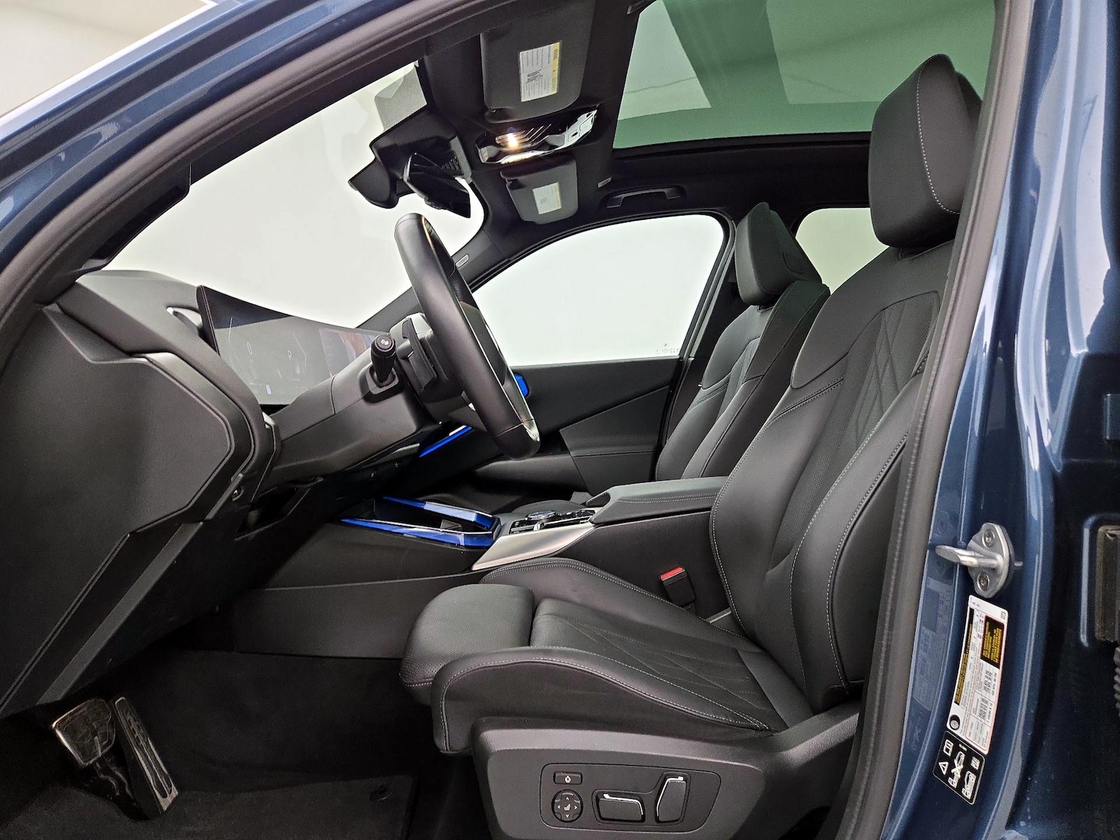 2025 BMW X3 30 - Photo 12