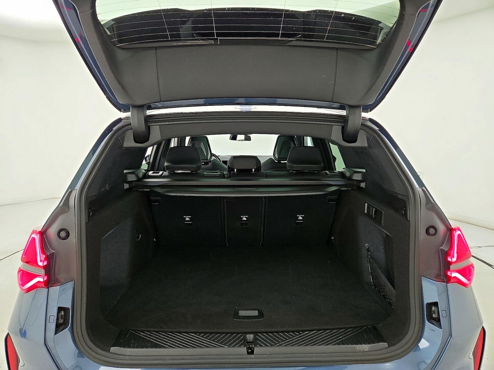 2025 BMW X3 30 - Photo 21