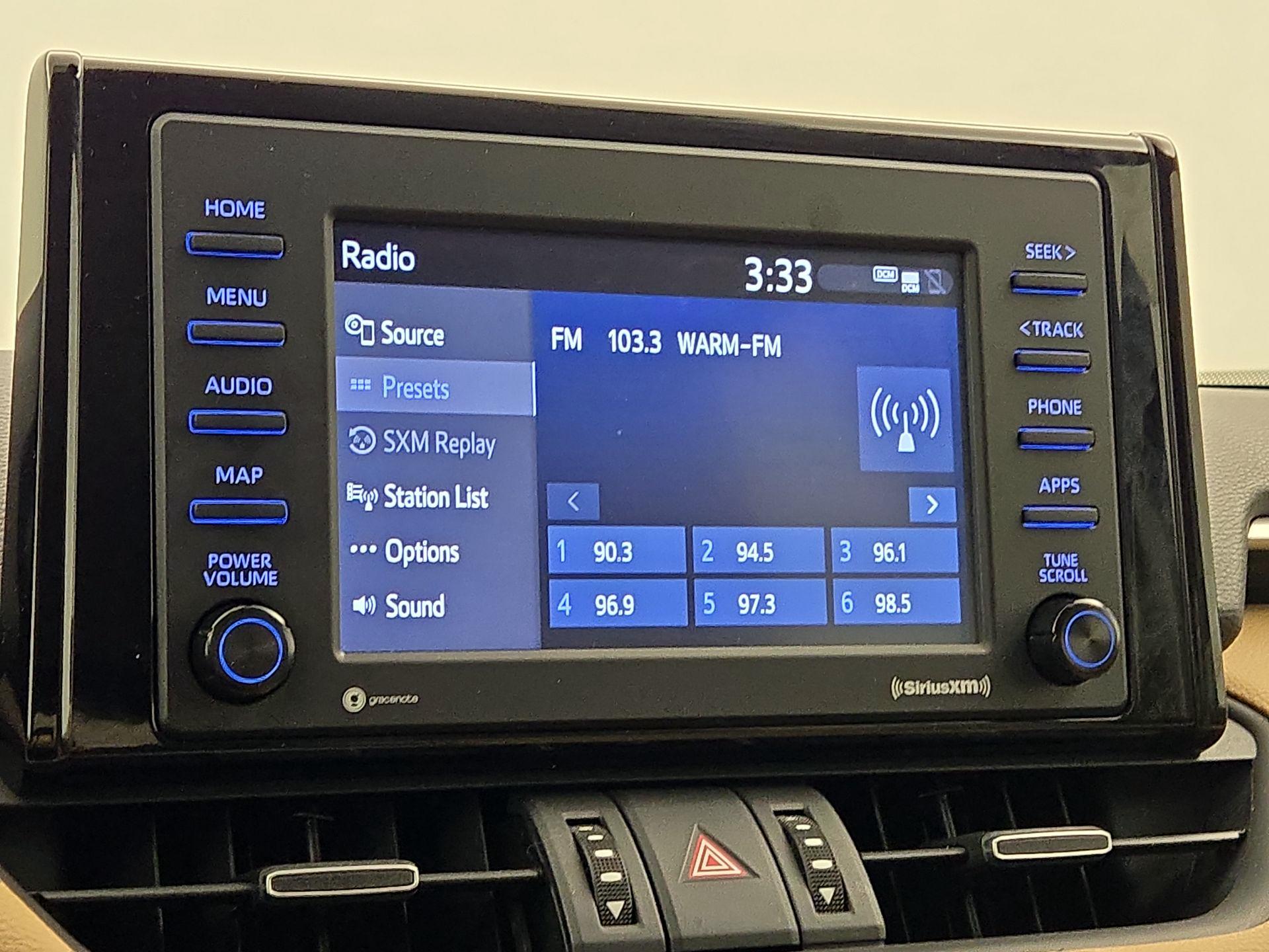 Thumbnail: 2021 Toyota RAV4 - 15