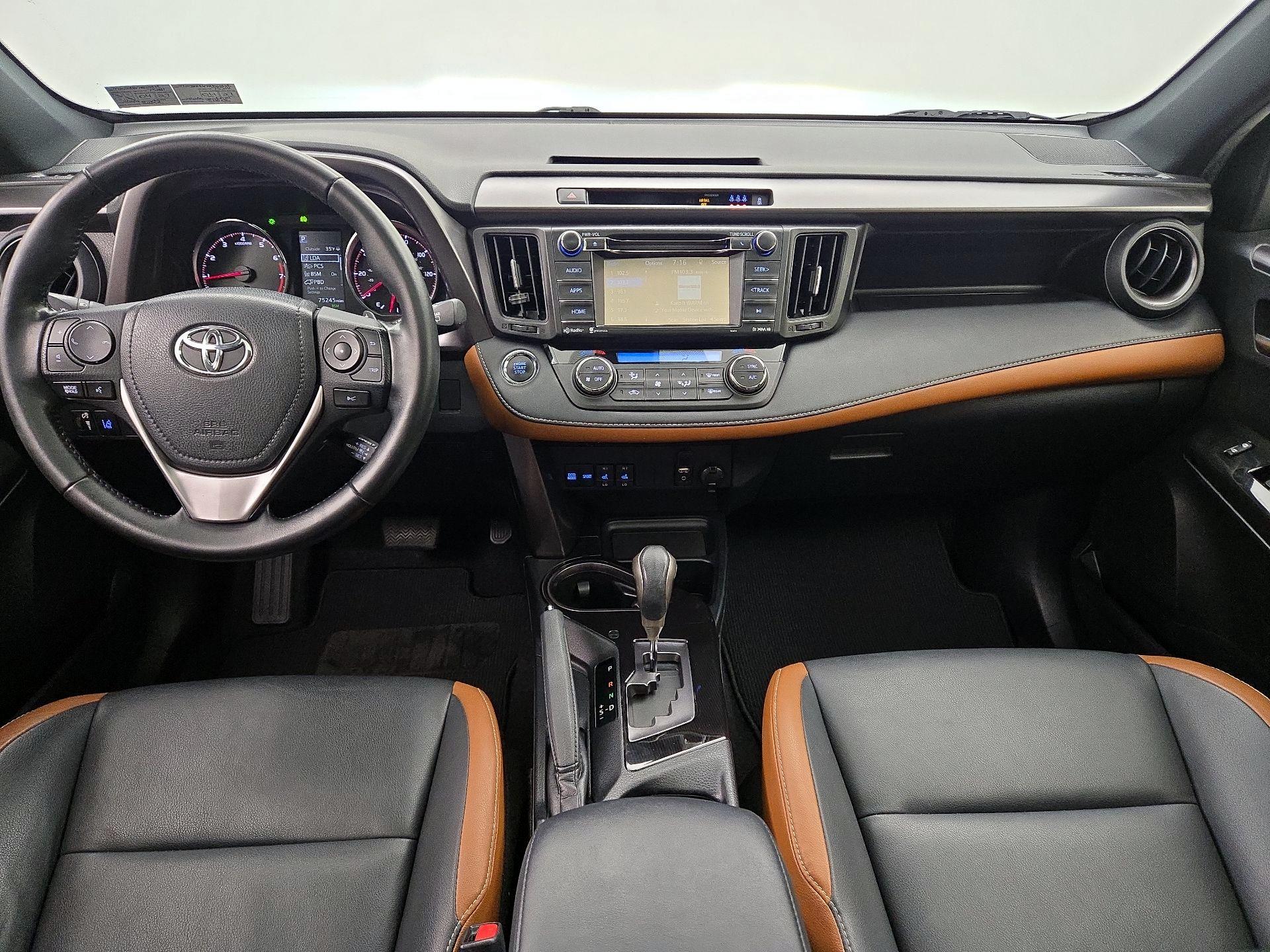 Thumbnail: 2017 Toyota RAV4 - 9
