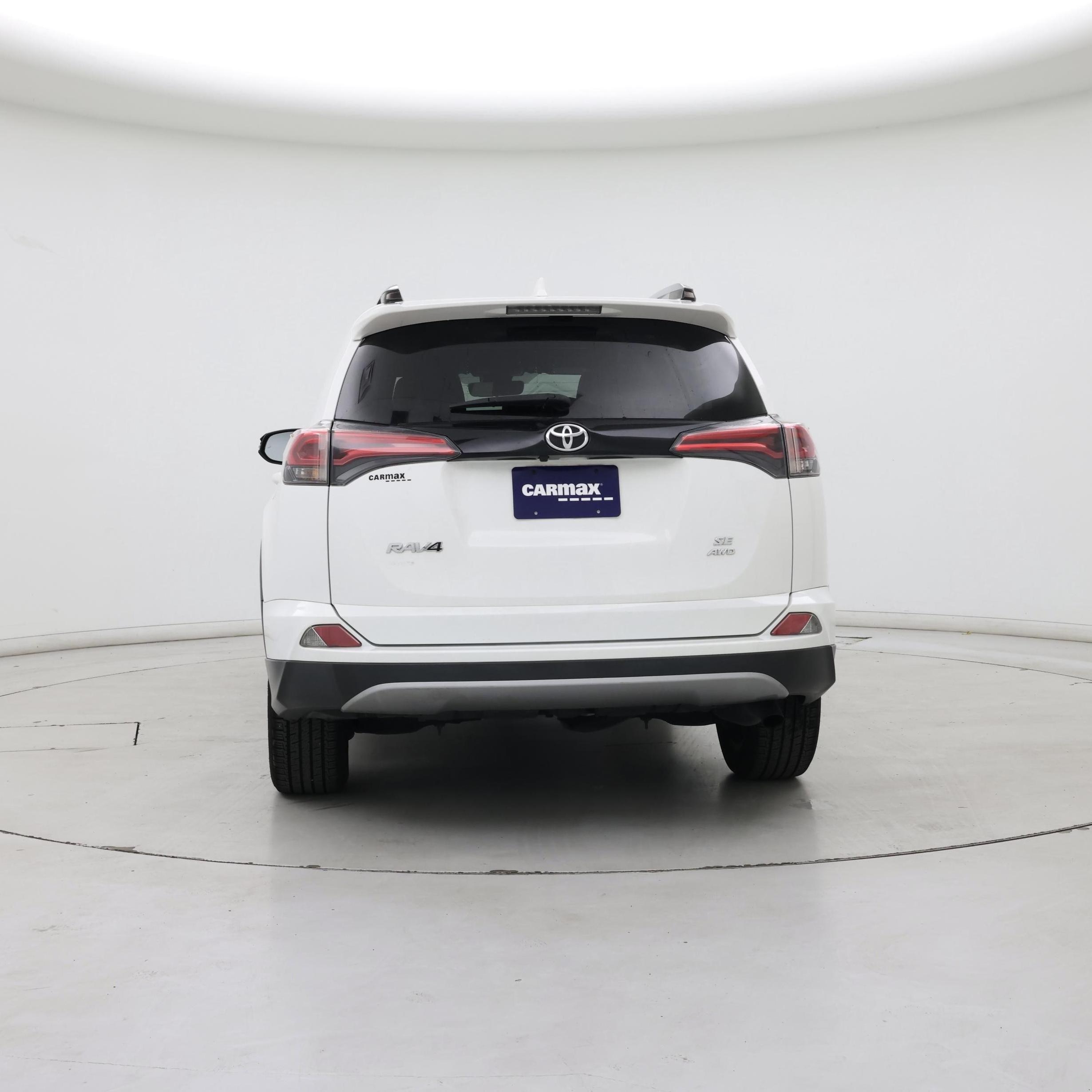 Thumbnail: 2017 Toyota RAV4 - 6