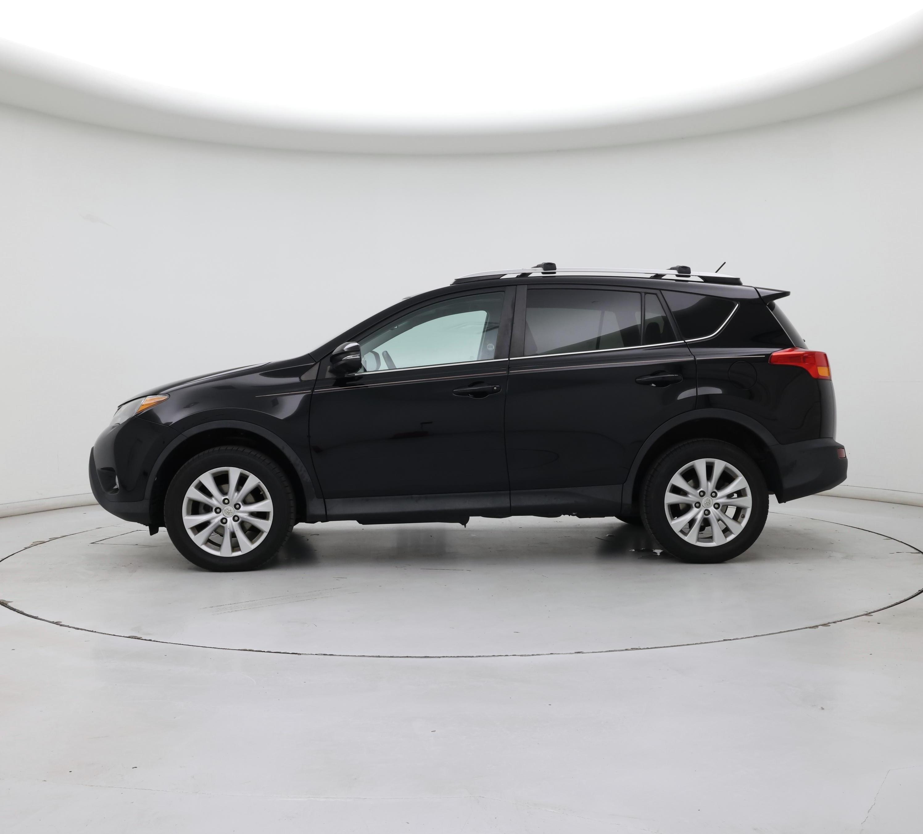 Thumbnail: 2015 Toyota RAV4 - 3