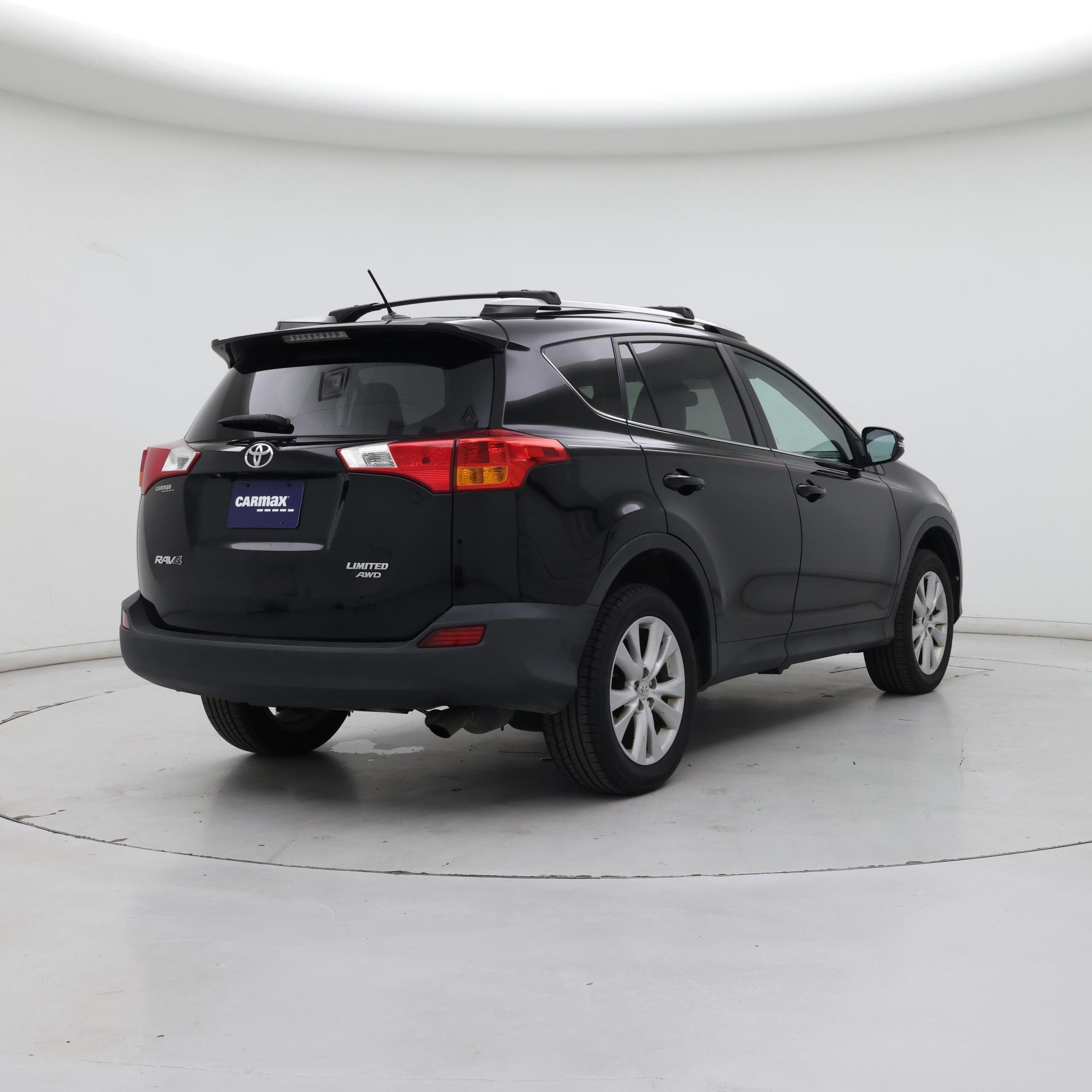 Thumbnail: 2015 Toyota RAV4 - 8