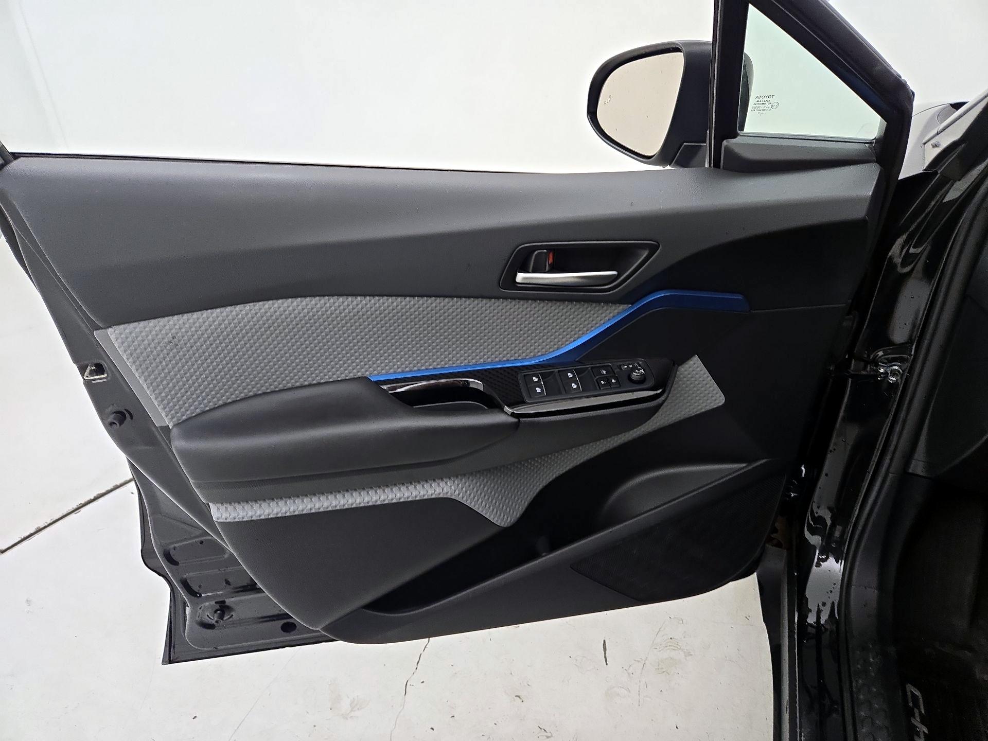 Thumbnail: 2019 Toyota C-HR - 12