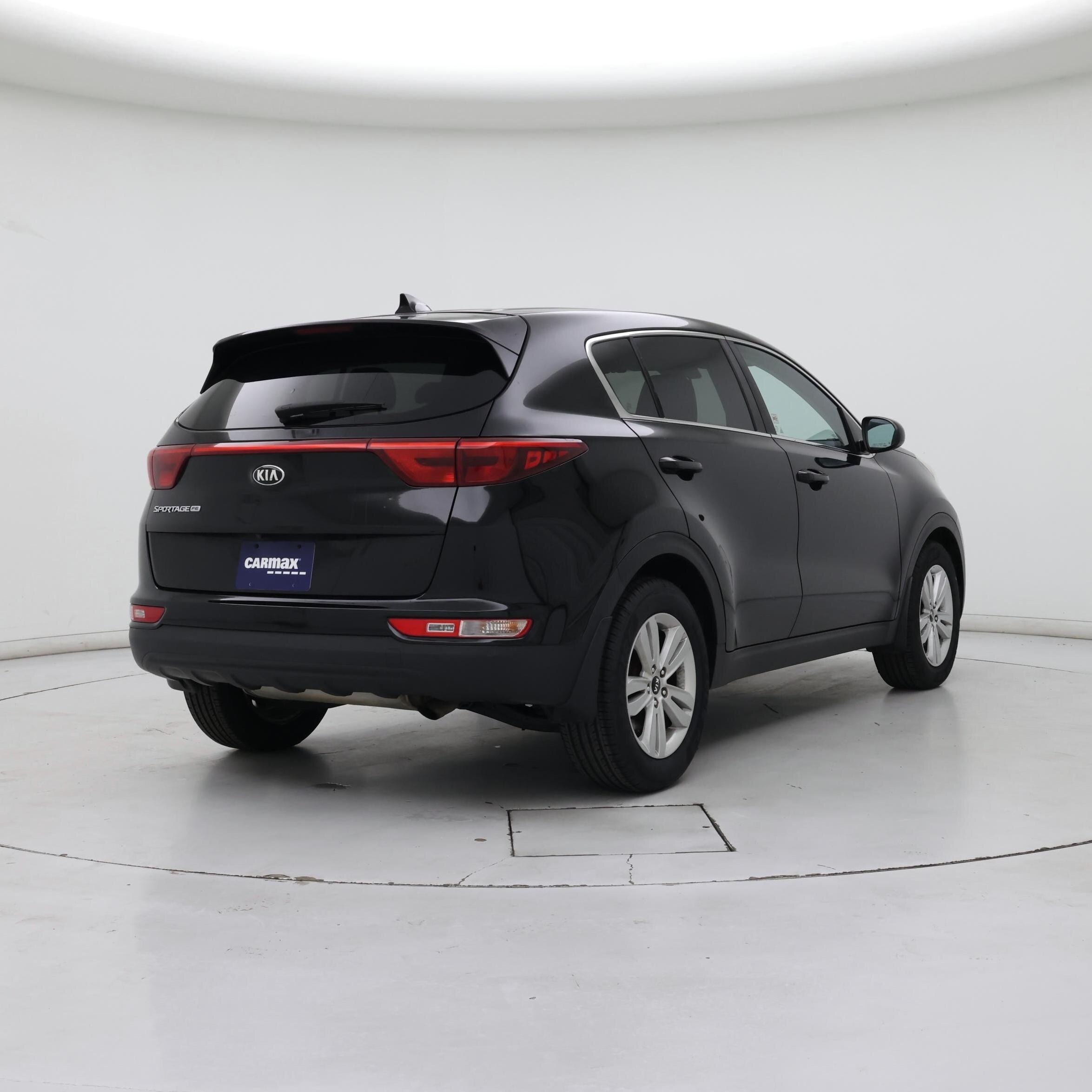 Thumbnail: 2017 Kia Sportage - 8
