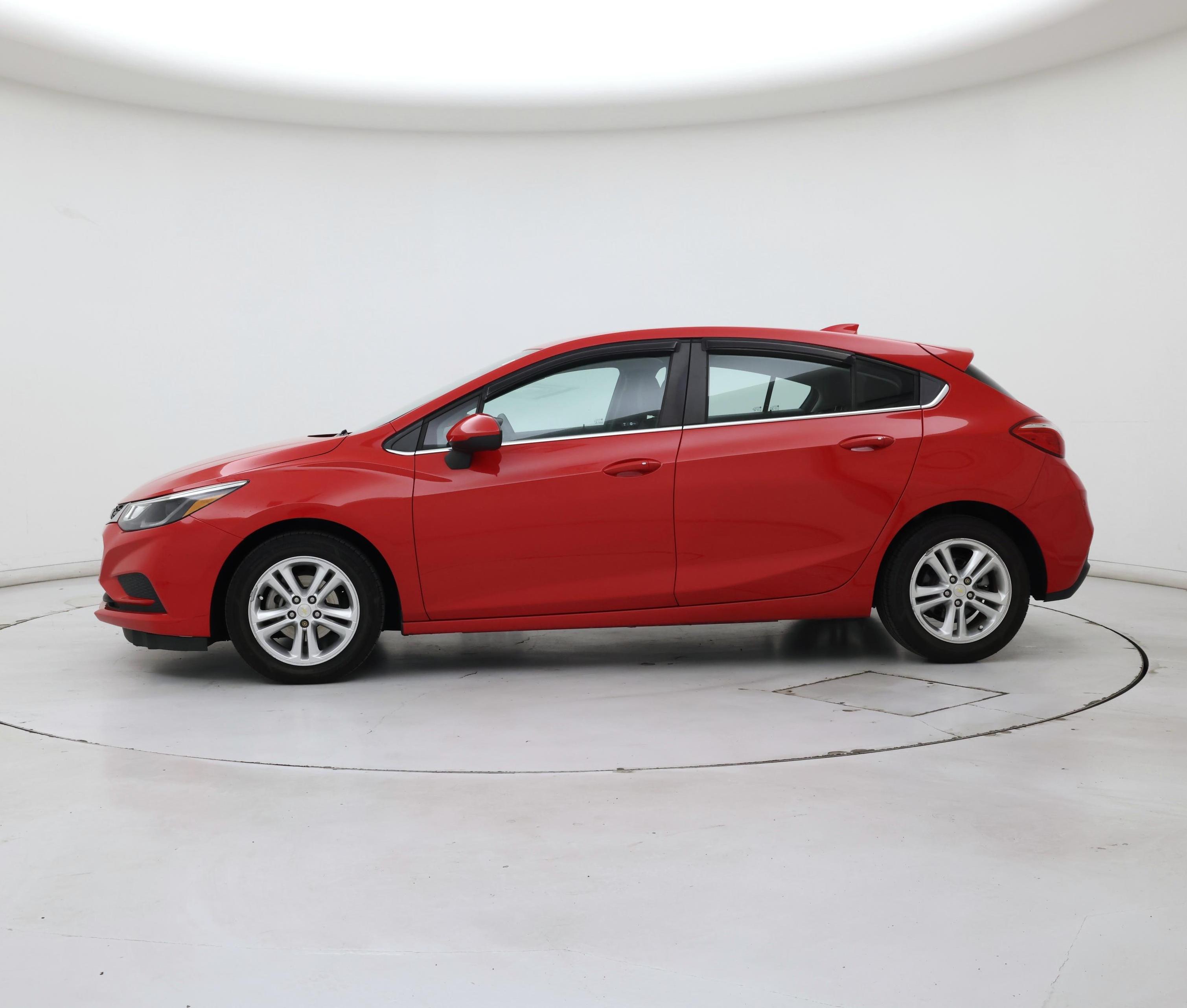 Thumbnail: 2017 Chevrolet Cruze - 3