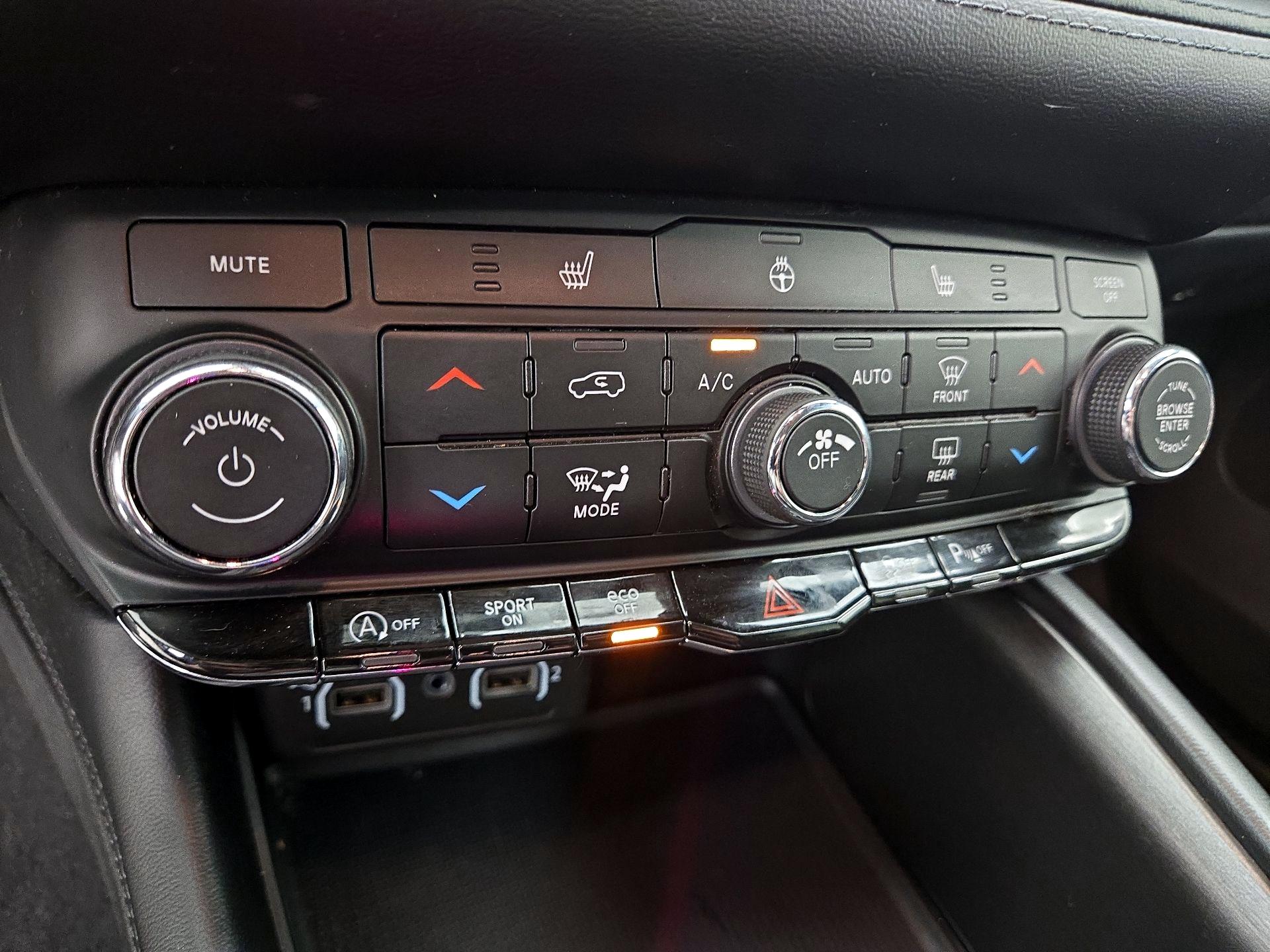 Thumbnail: 2021 Dodge Durango - 16