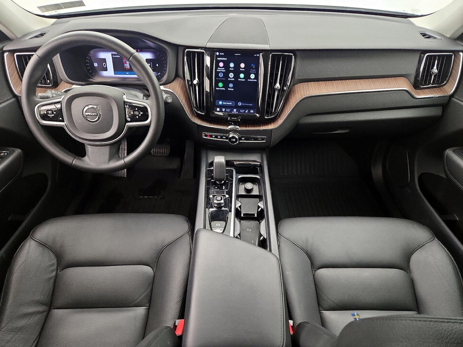 2023 Volvo XC60 Plus - Photo 10
