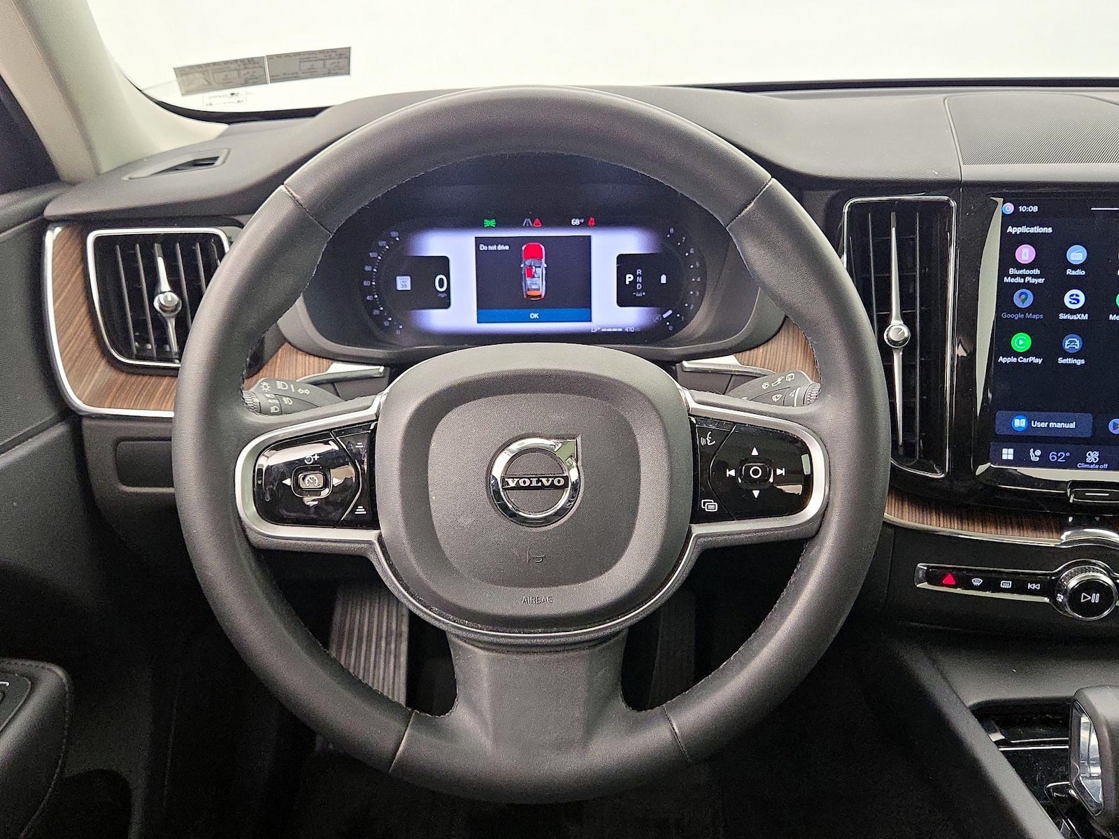 2023 Volvo XC60 Plus - Photo 11