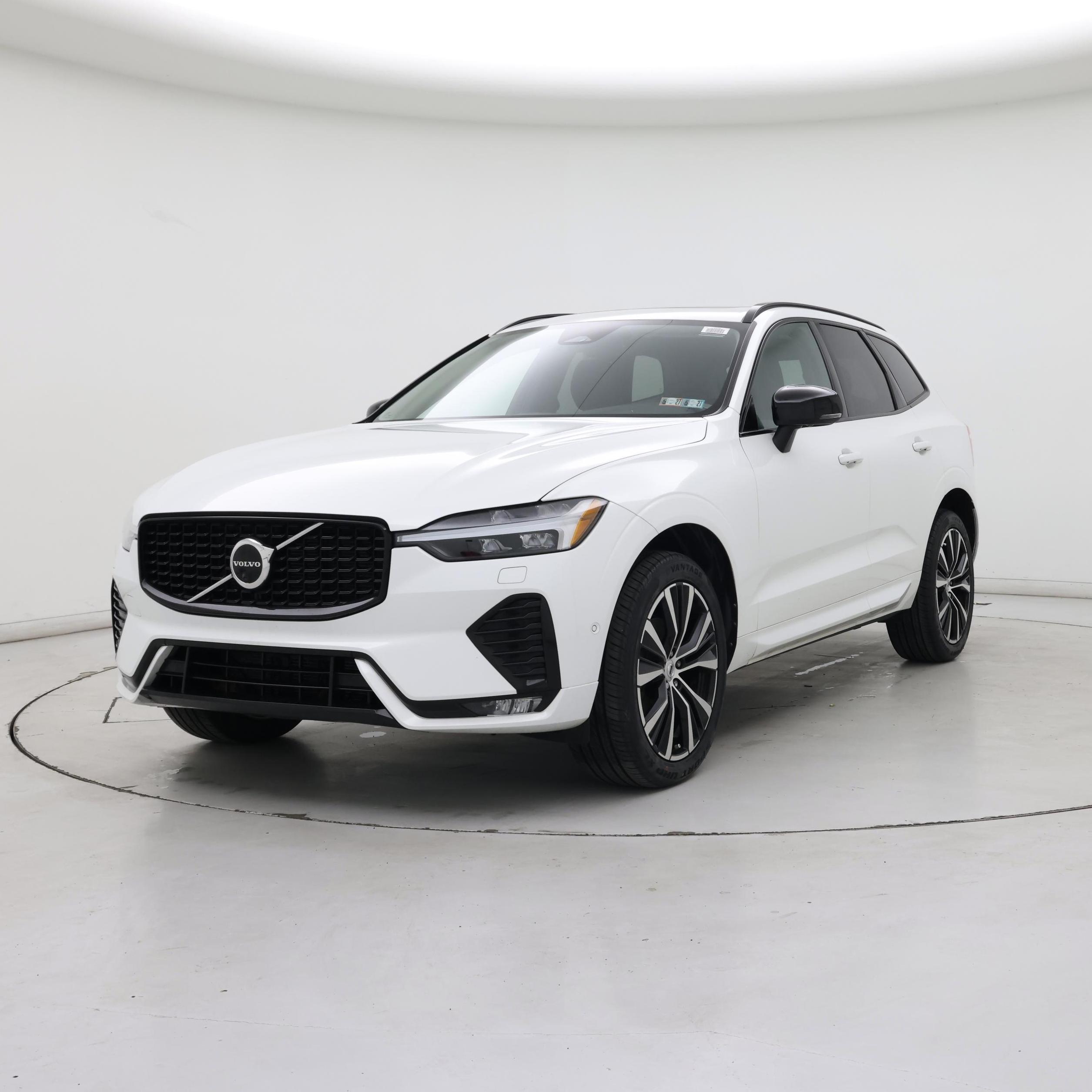 Thumbnail: 2023 Volvo XC60 - 4
