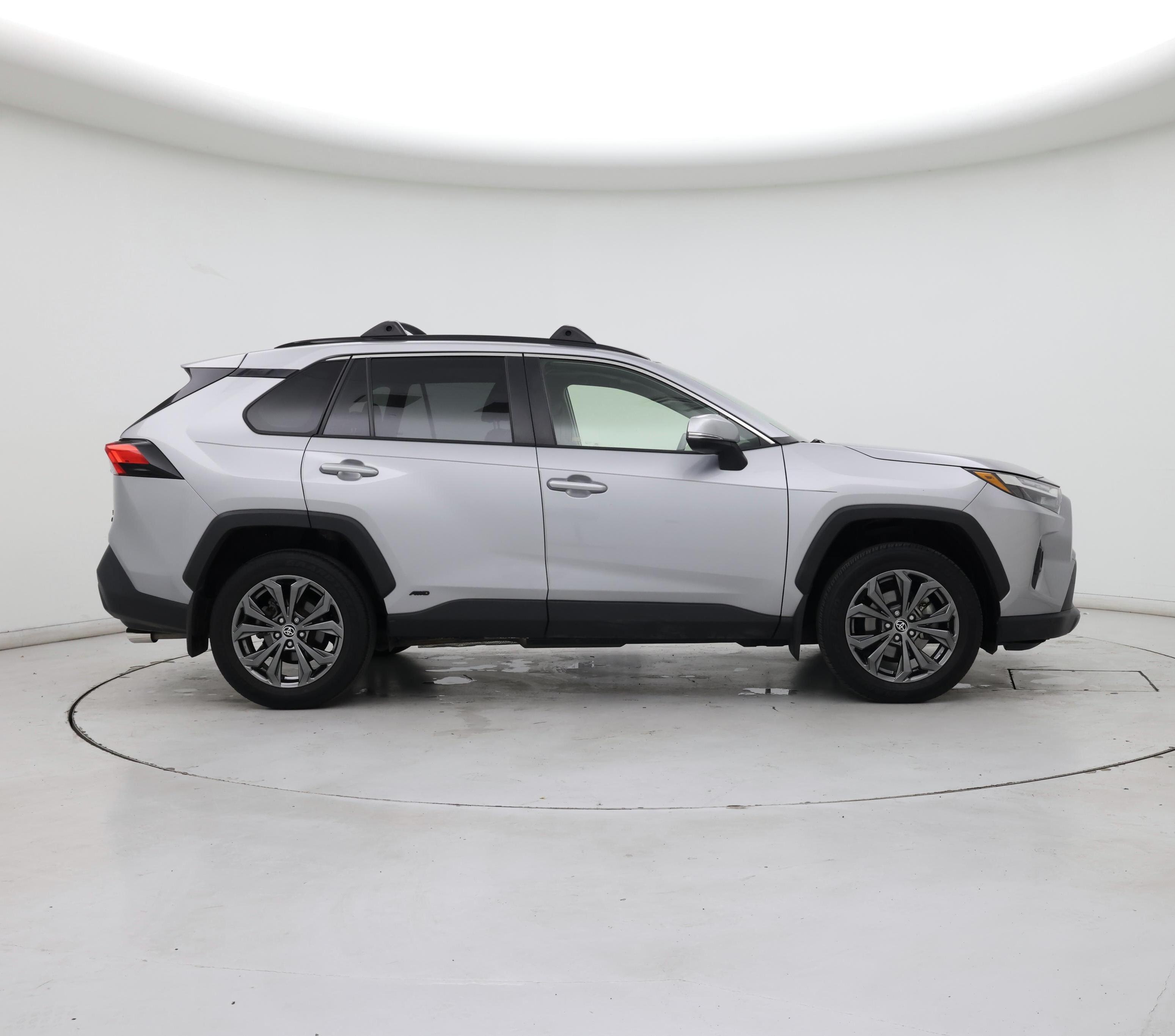 Thumbnail: 2022 Toyota RAV4 - 7