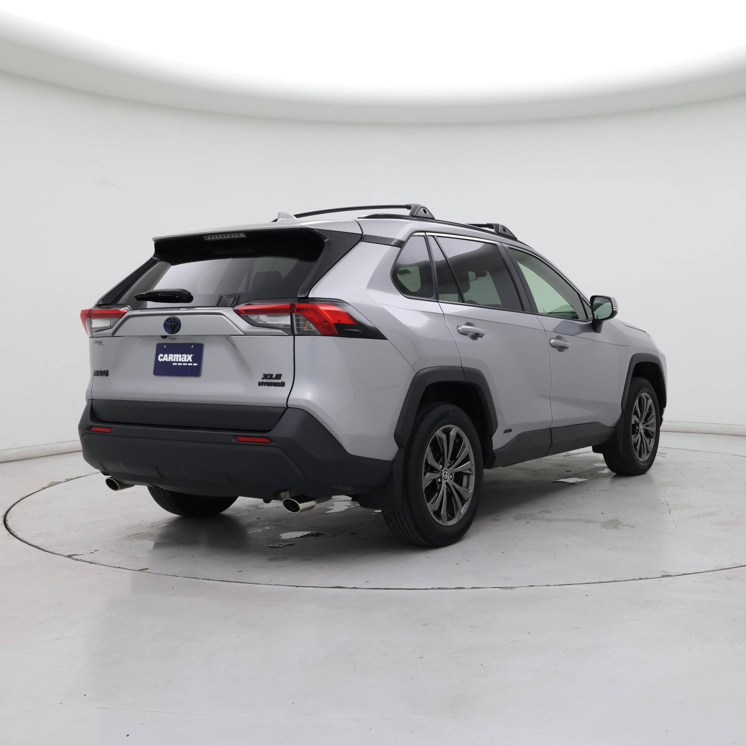 Thumbnail: 2022 Toyota RAV4 - 8