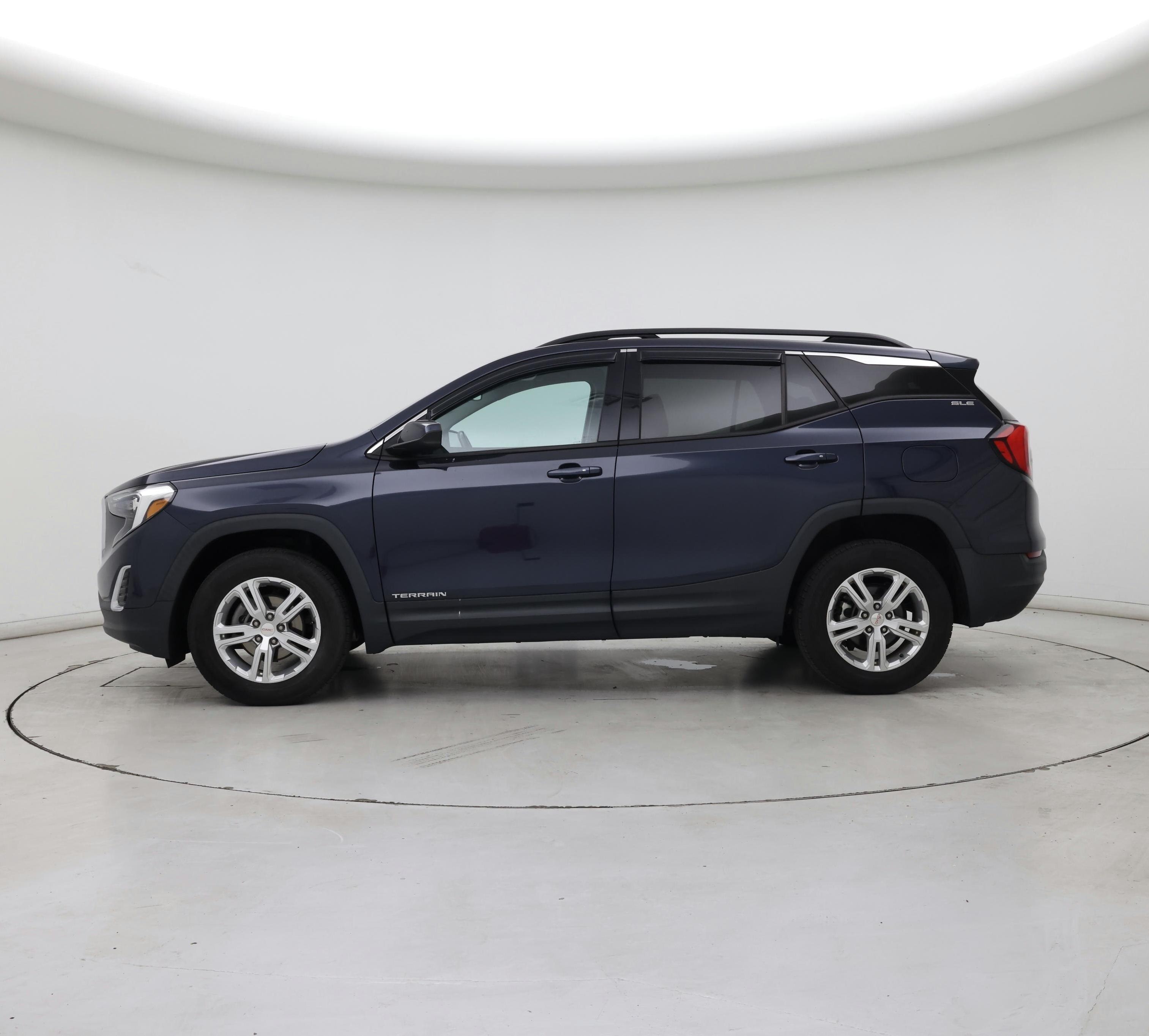Thumbnail: 2018 GMC Terrain - 3