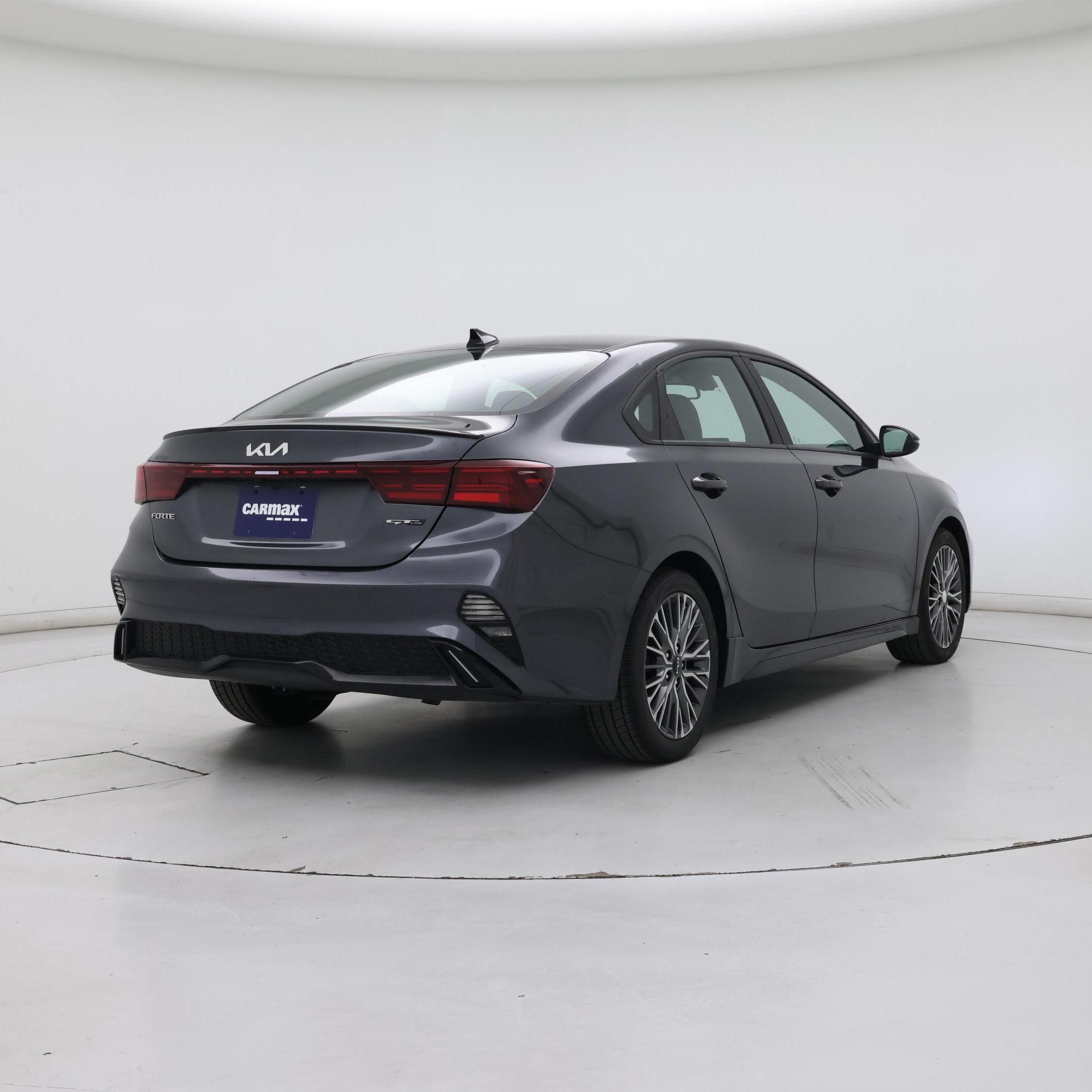 Thumbnail: 2022 Kia Forte - 8