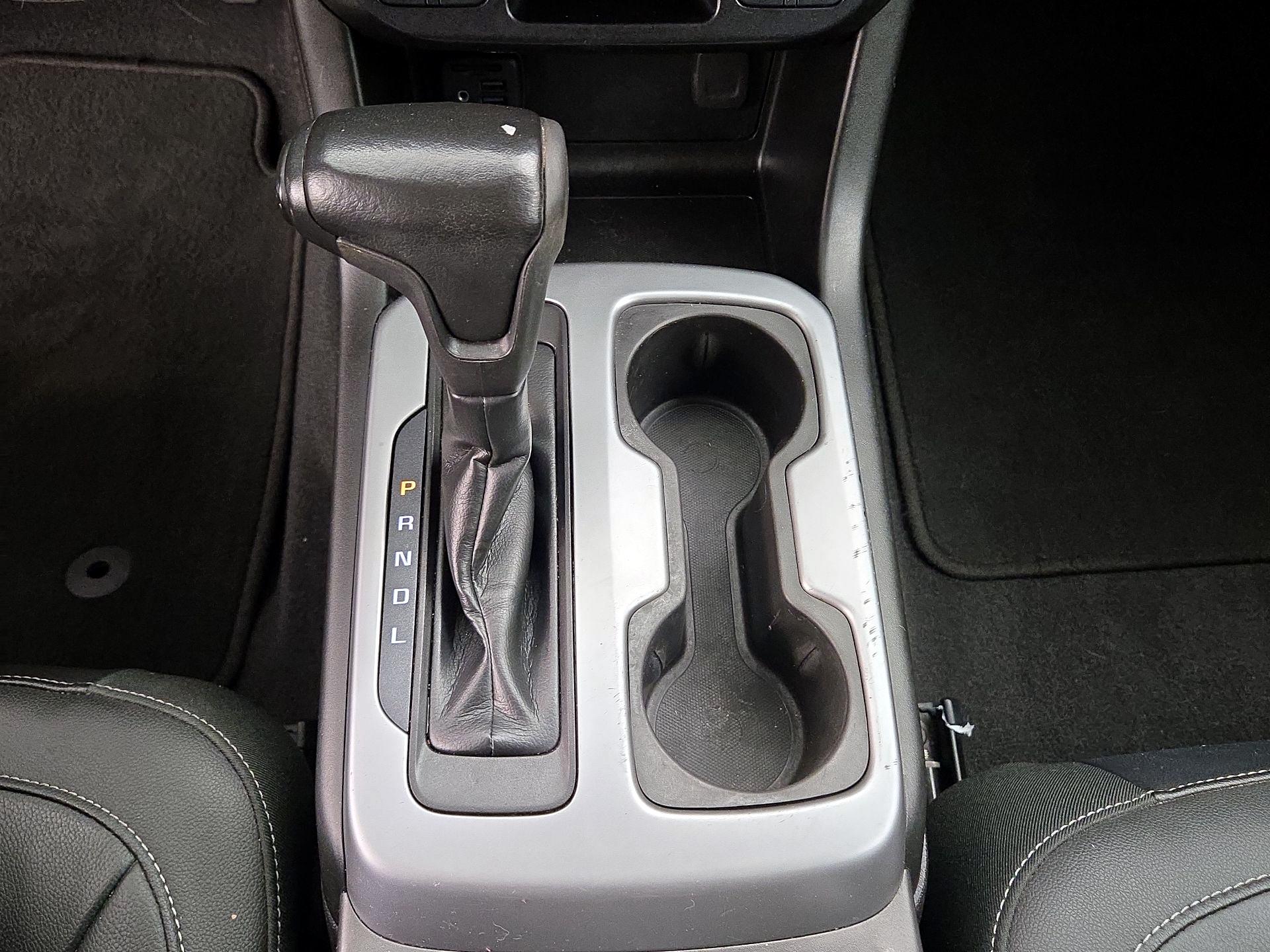 Thumbnail: 2019 Chevrolet Colorado - 17