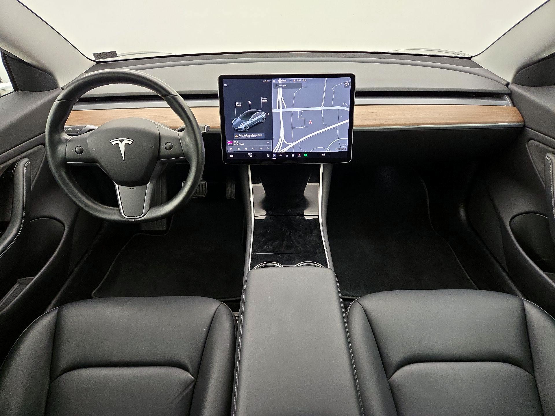 Thumbnail: 2019 Tesla Model 3 - 9