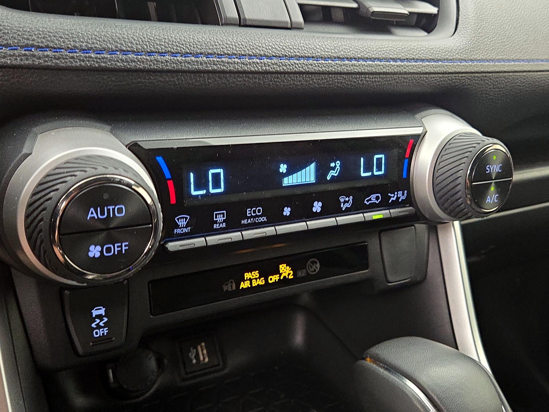 Thumbnail: 2025 Toyota RAV4 - 16