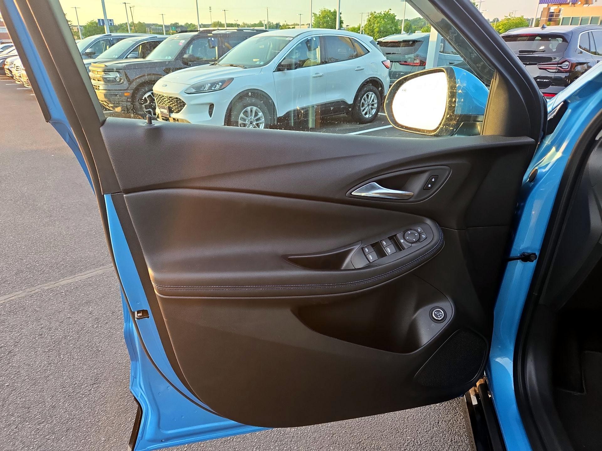 Thumbnail: 2025 Buick Encore GX - 10