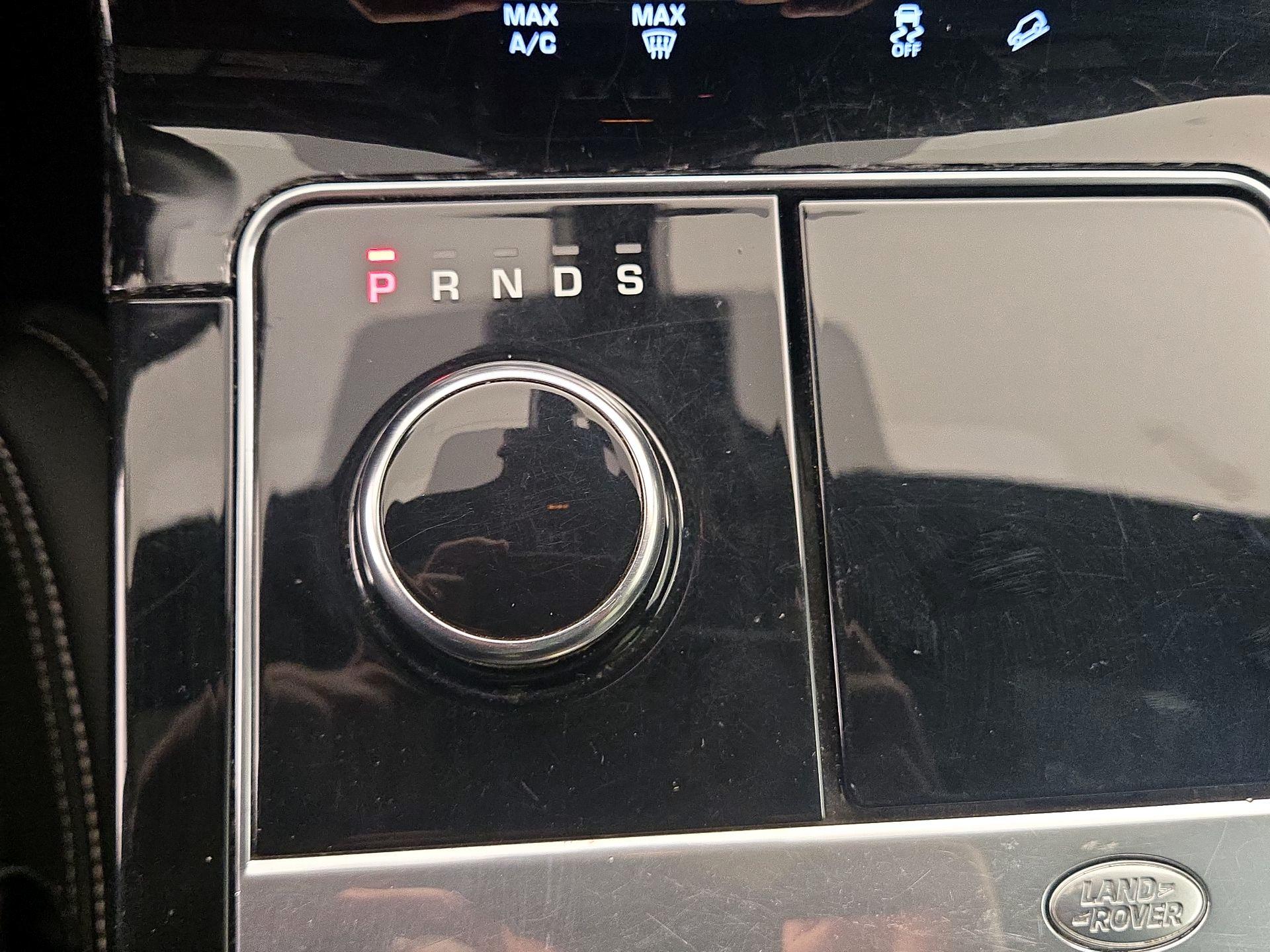 Thumbnail: 2018 Land Rover Range Rover Velar - 18