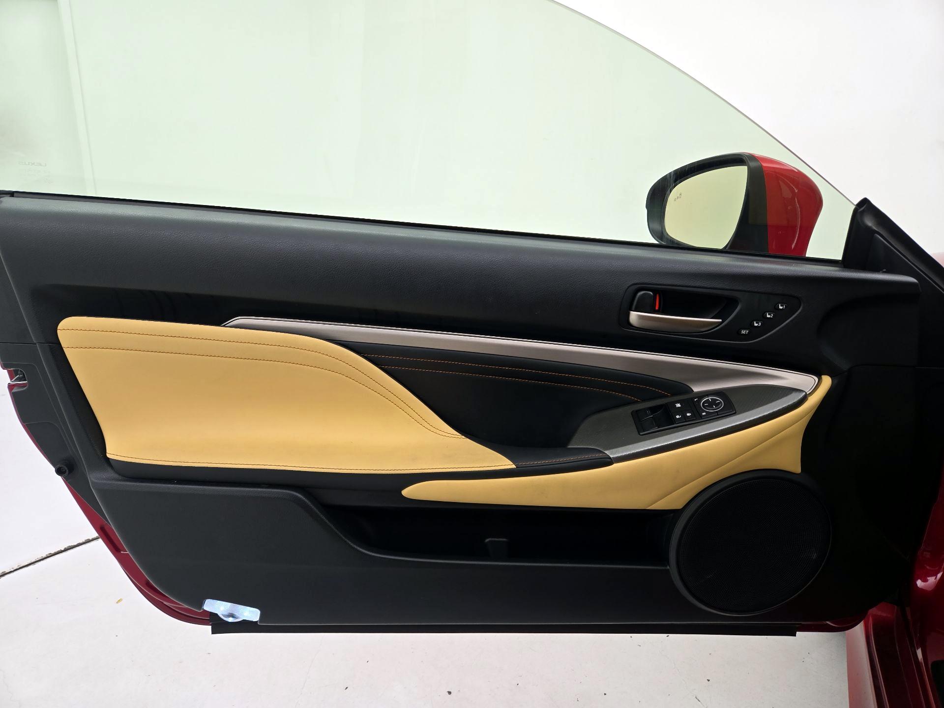 Thumbnail: 2015 Lexus RC - 12