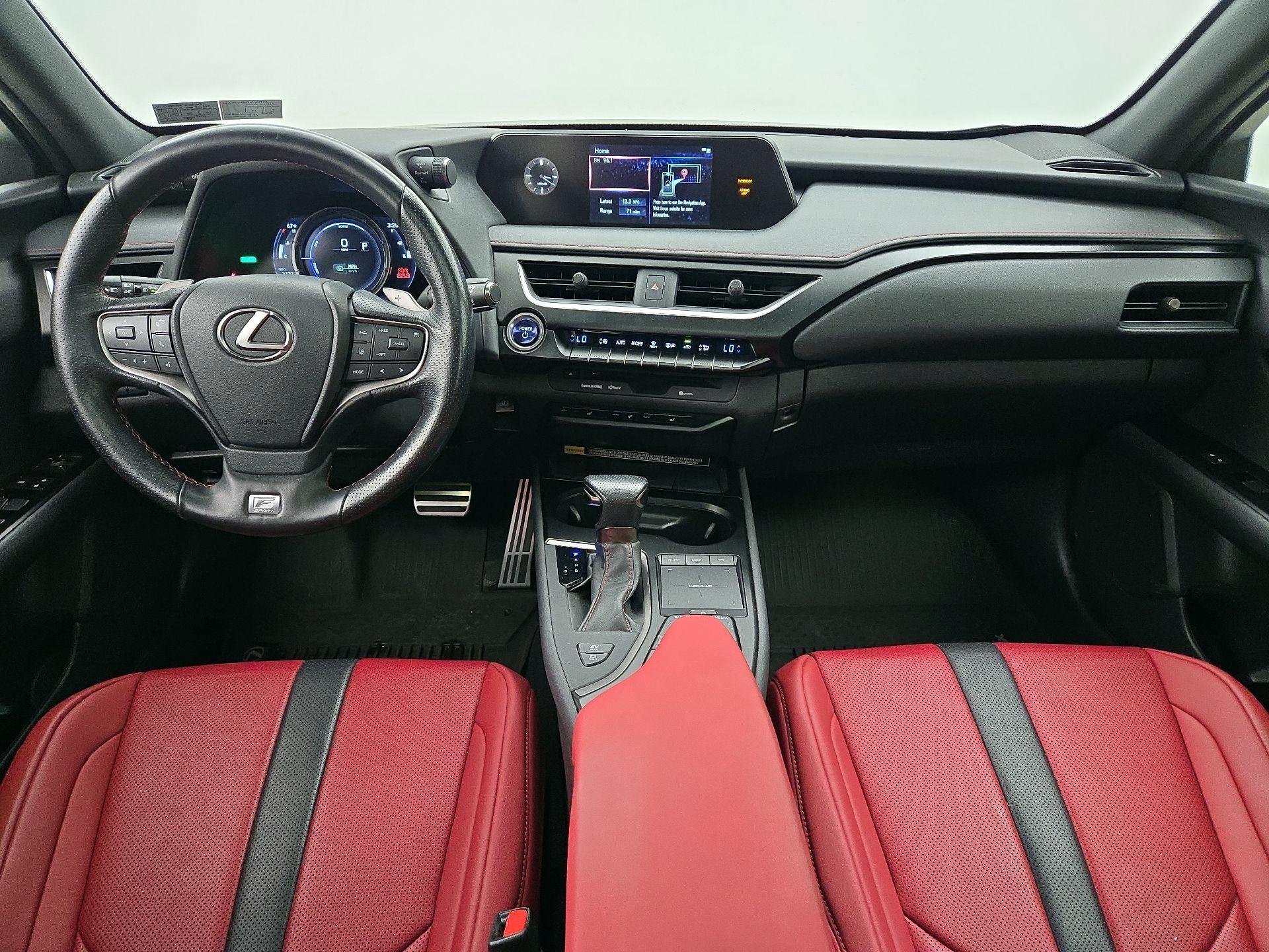 Thumbnail: 2022 Lexus UX - 9