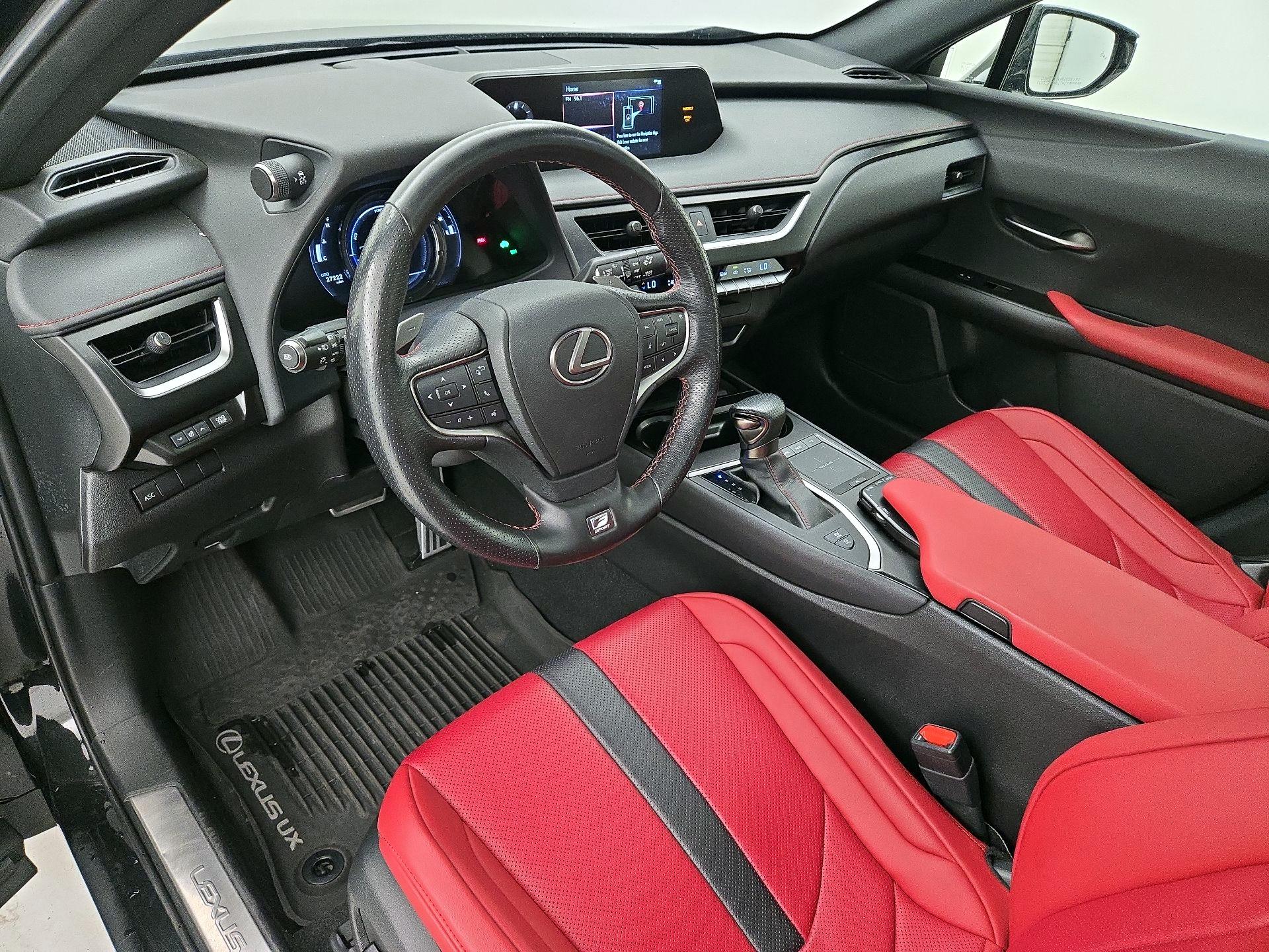 Thumbnail: 2022 Lexus UX - 11