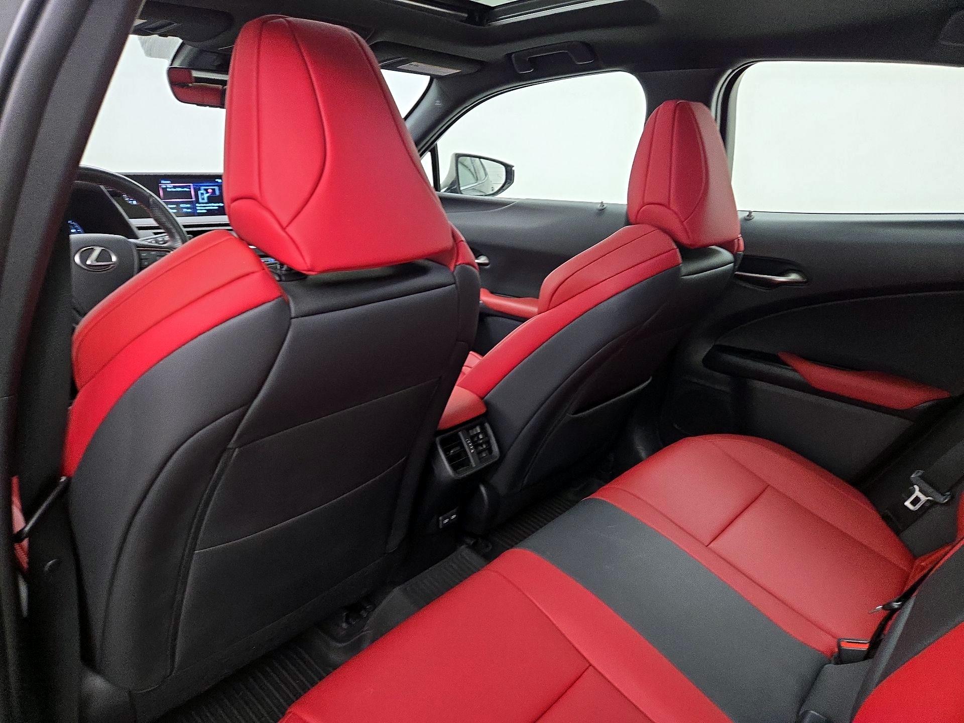 Thumbnail: 2022 Lexus UX - 20