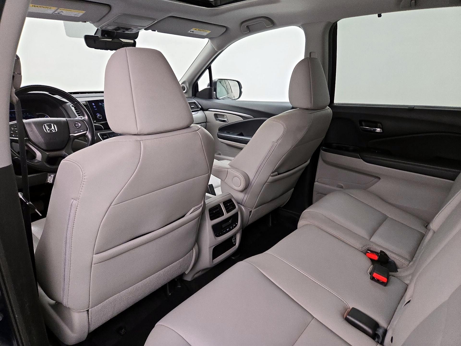 Thumbnail: 2020 Honda Pilot - 20
