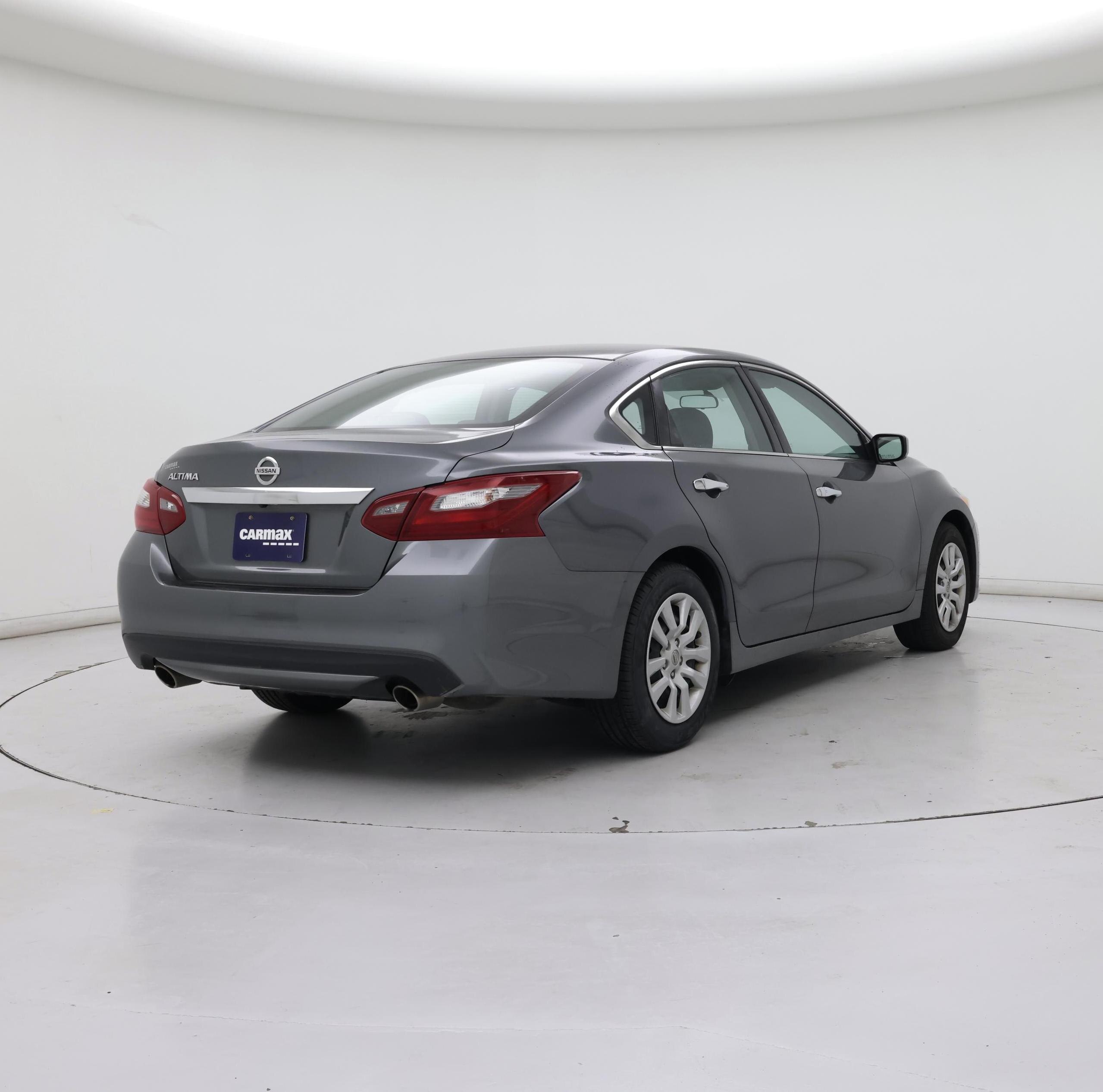 Thumbnail: 2018 Nissan Altima - 8