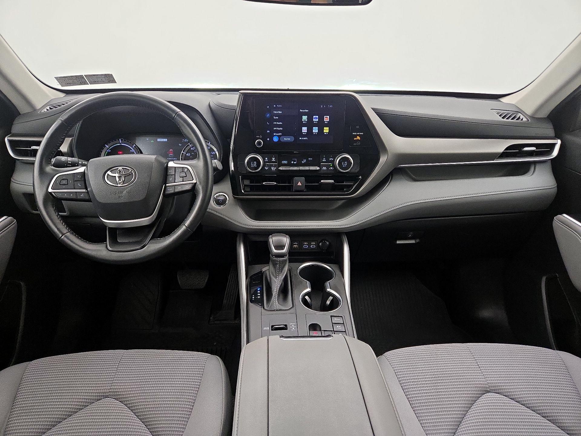 Thumbnail: 2023 Toyota Highlander - 9