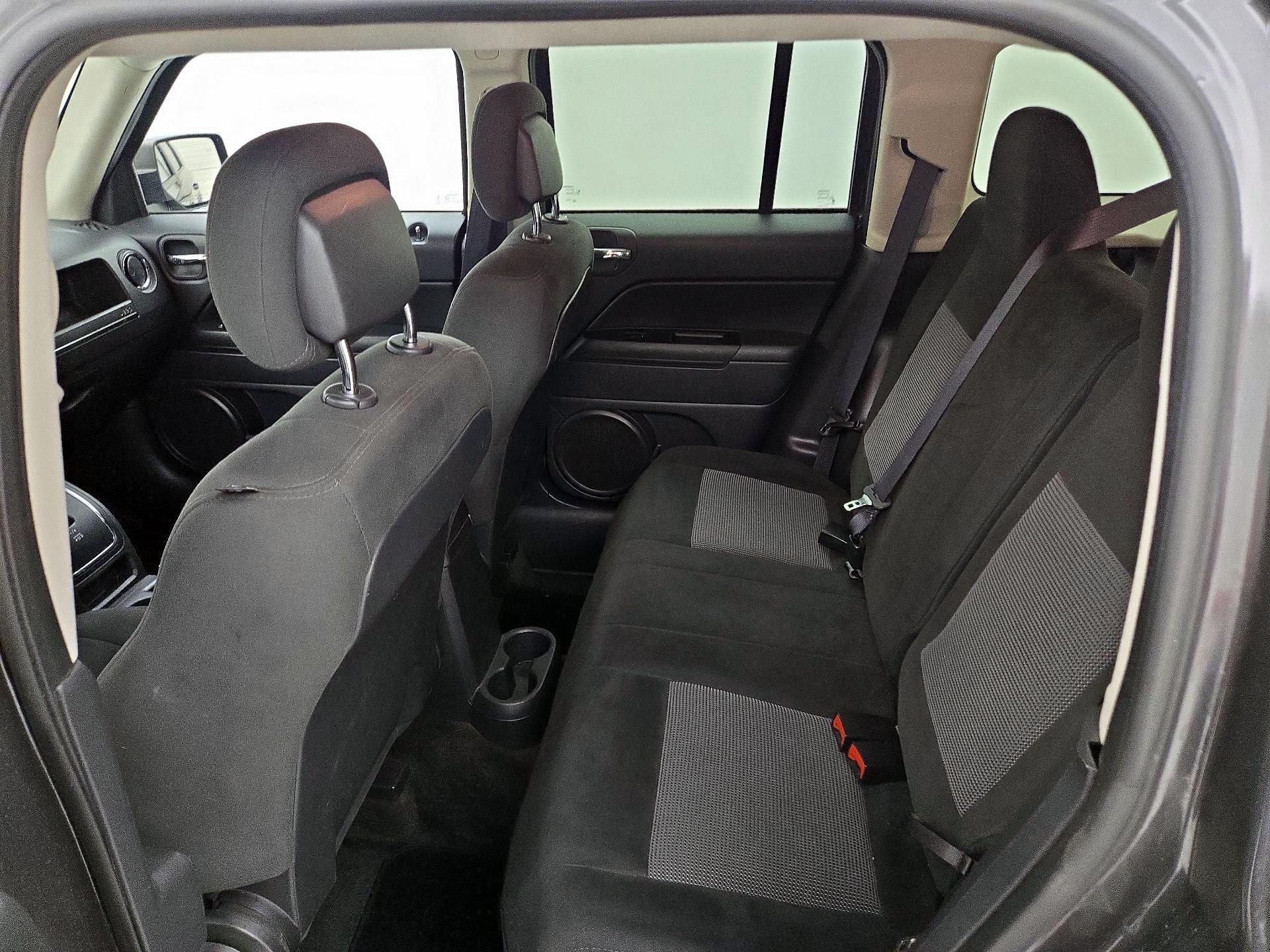 Thumbnail: 2017 Jeep Patriot - 17