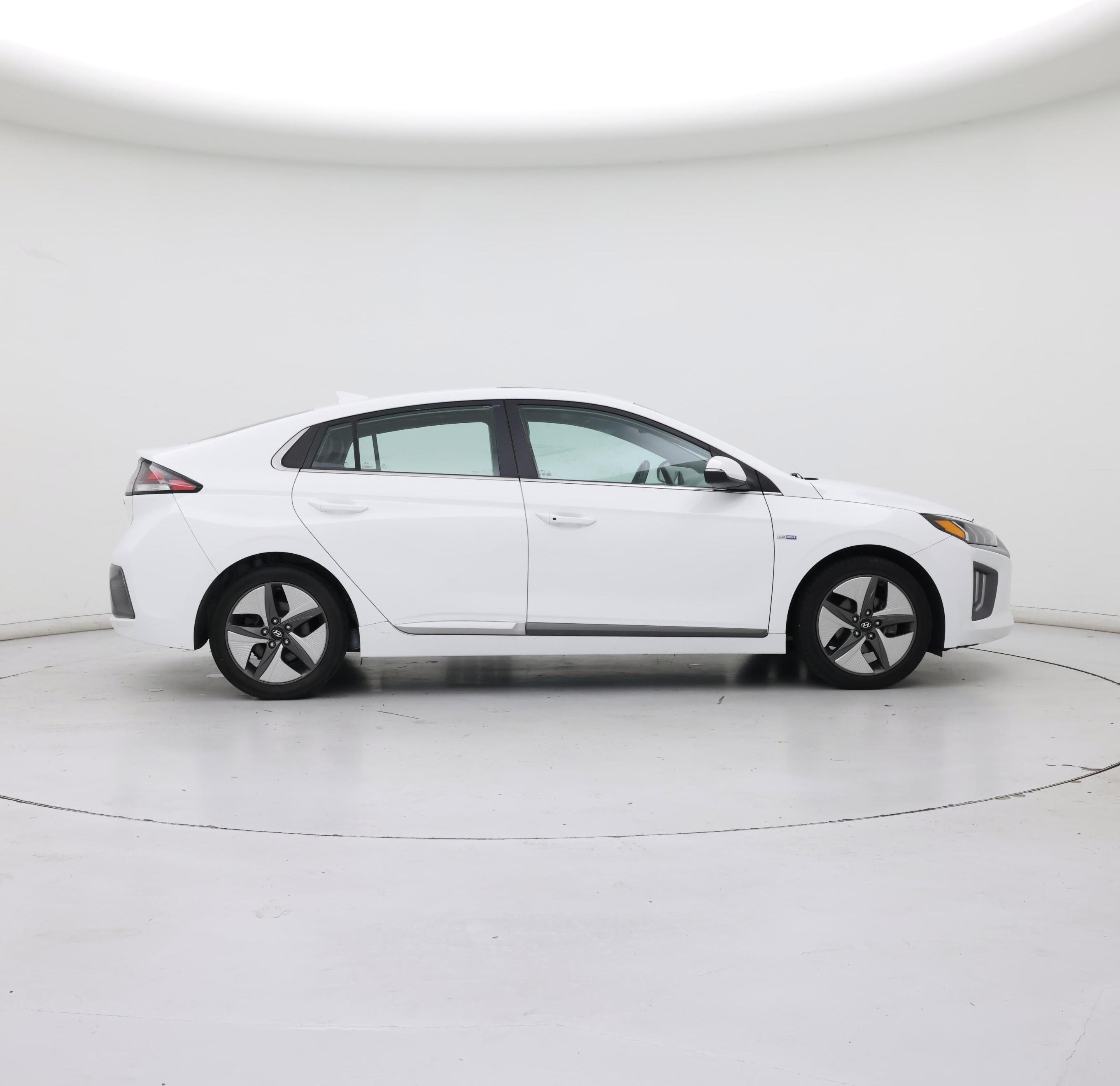 Thumbnail: 2020 Hyundai Ioniq - 7