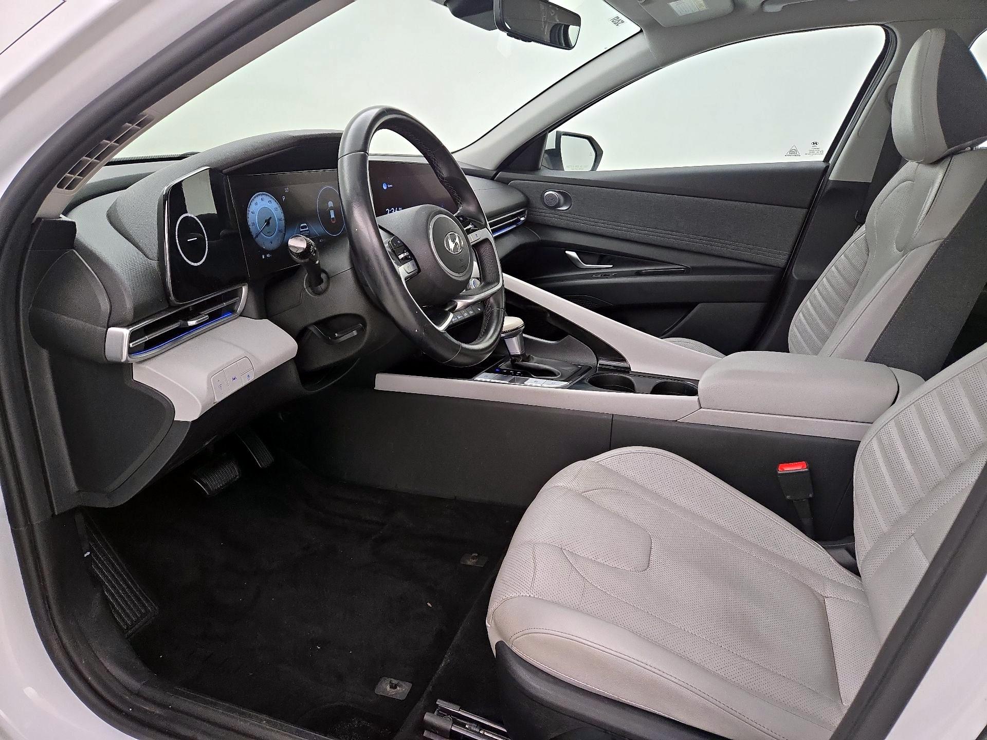 Thumbnail: 2021 Hyundai Elantra - 11