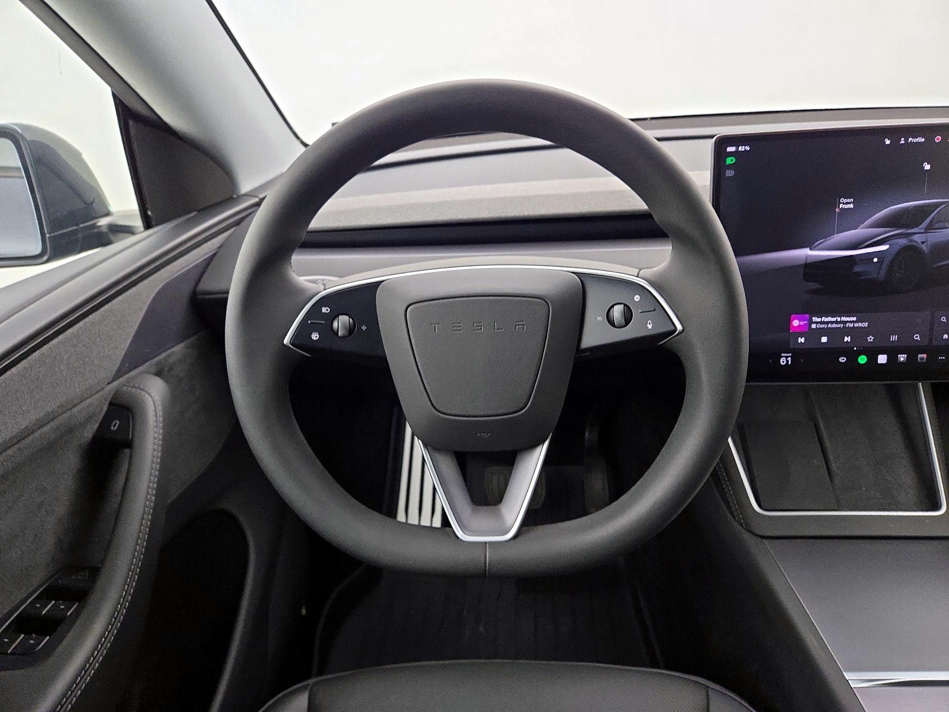 Thumbnail: 2026 Tesla Model Y - 10