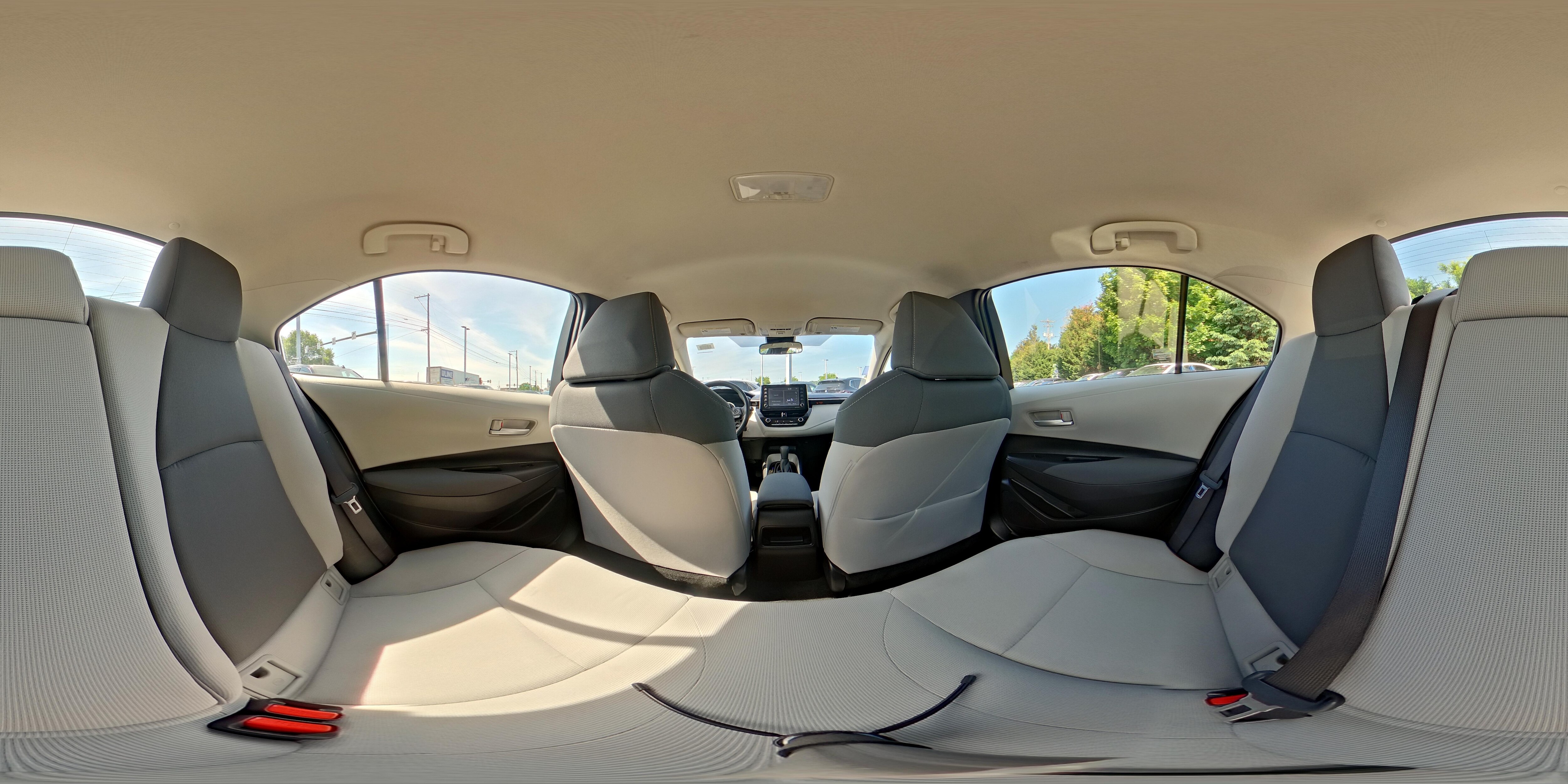 2021 Toyota Corolla LE - Photo 23