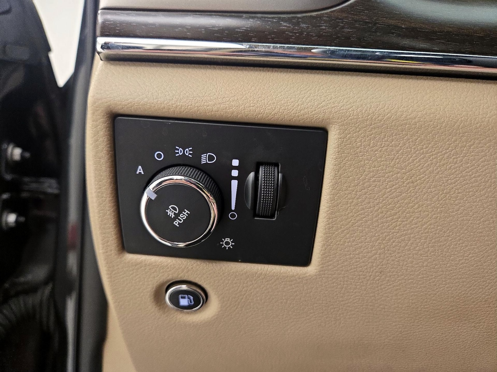 2015 Jeep Grand Cherokee Limited - Photo 14