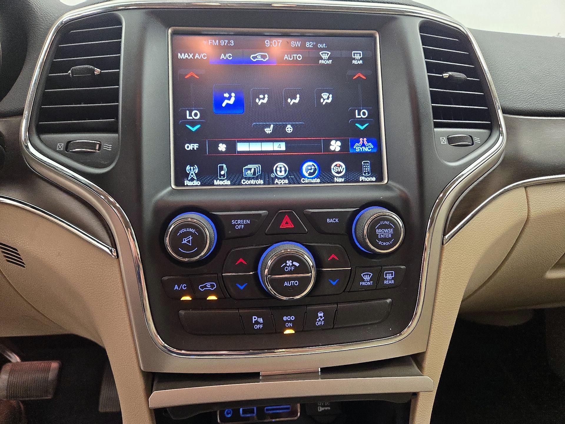 Thumbnail: 2015 Jeep Grand Cherokee - 17