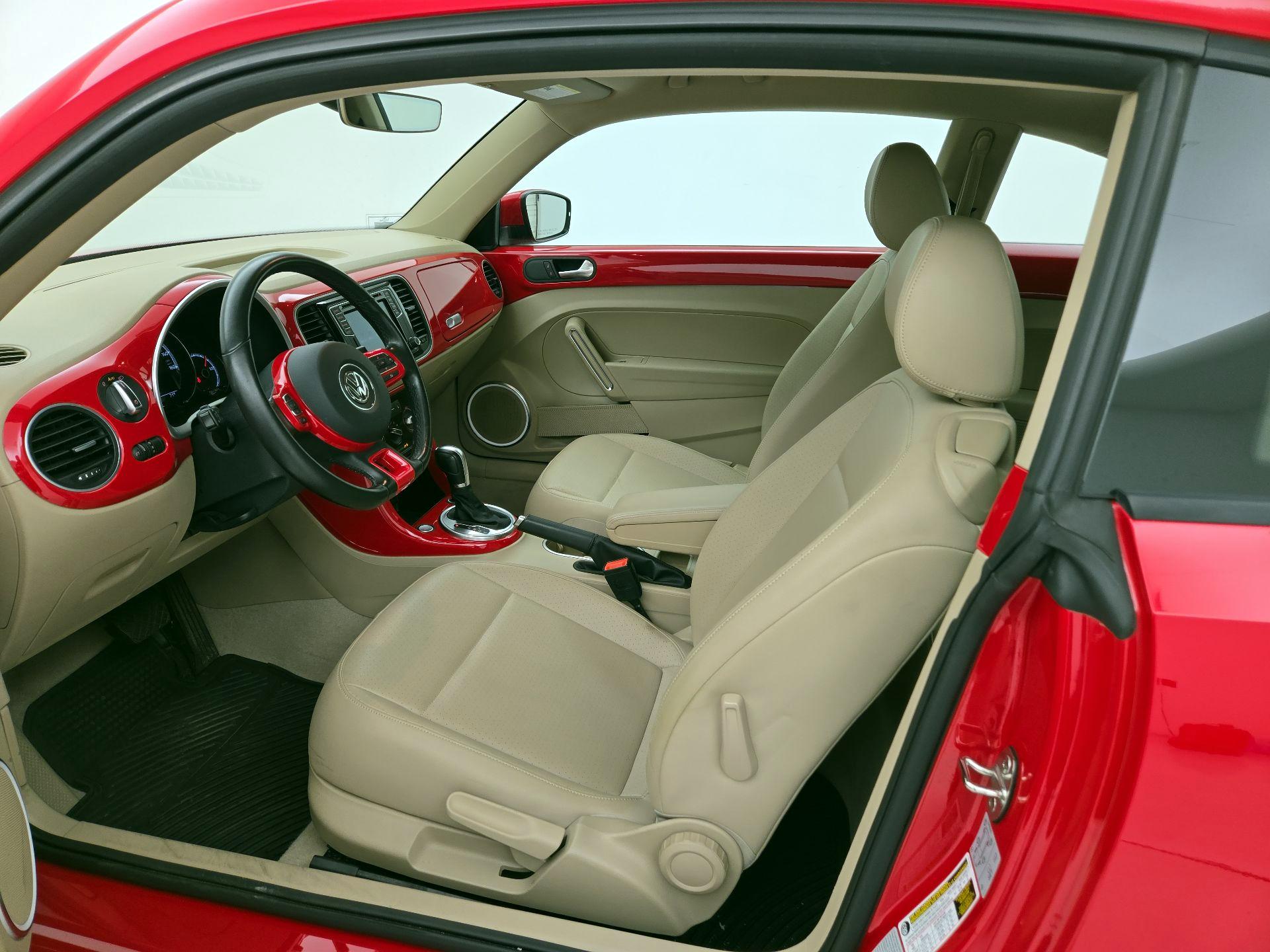Thumbnail: 2017 Volkswagen Beetle - 11