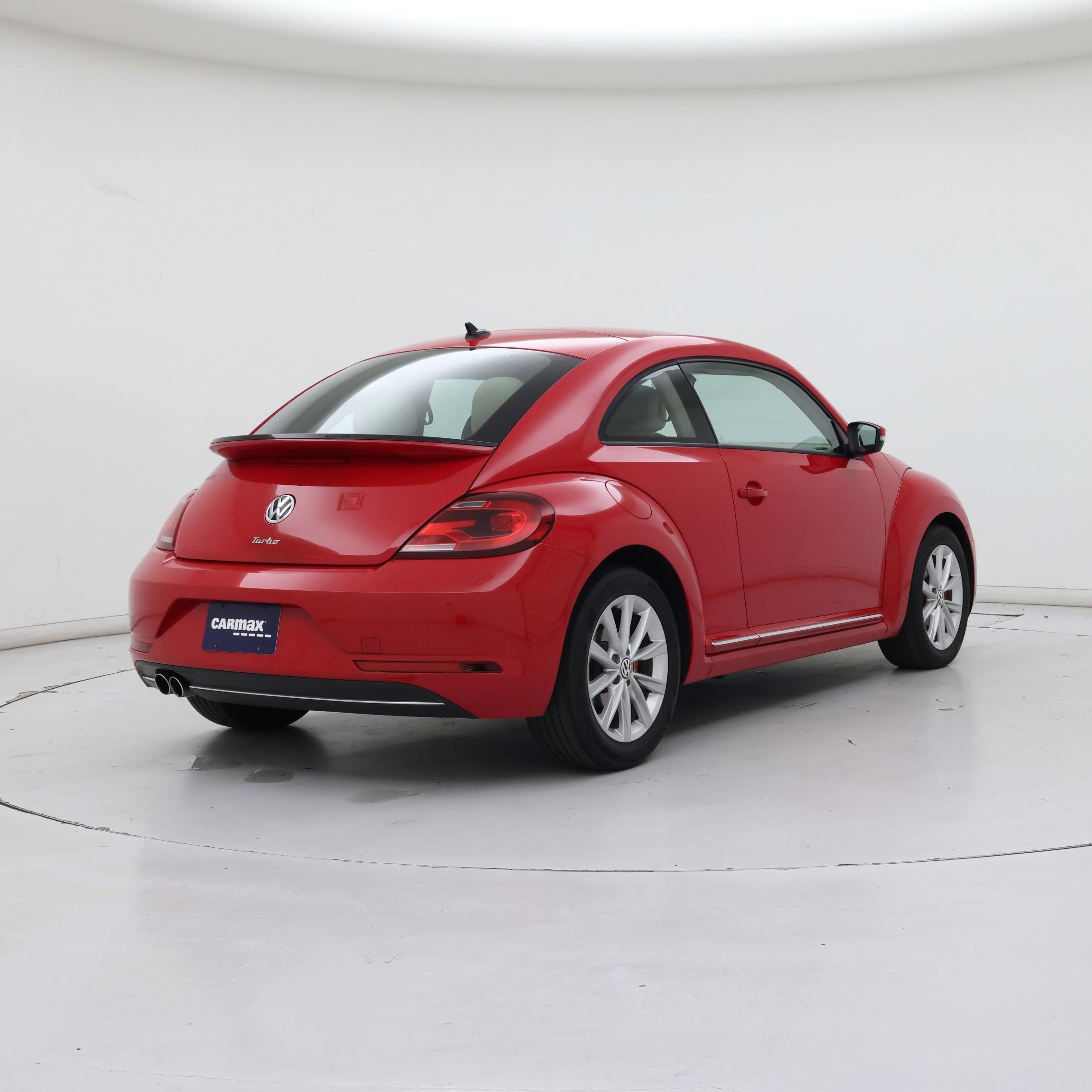 Thumbnail: 2017 Volkswagen Beetle - 8