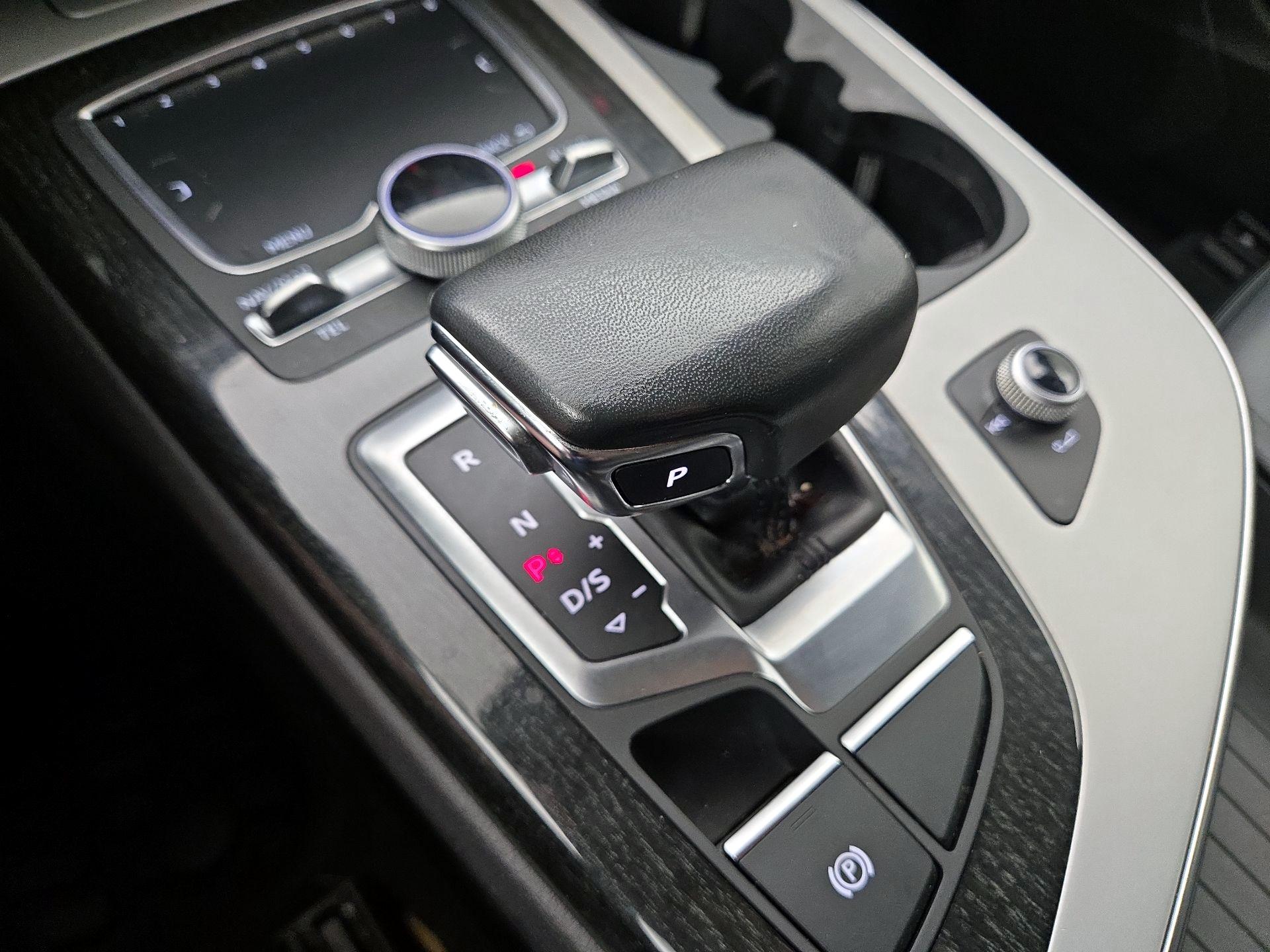 Thumbnail: 2019 Audi Q7 - 18