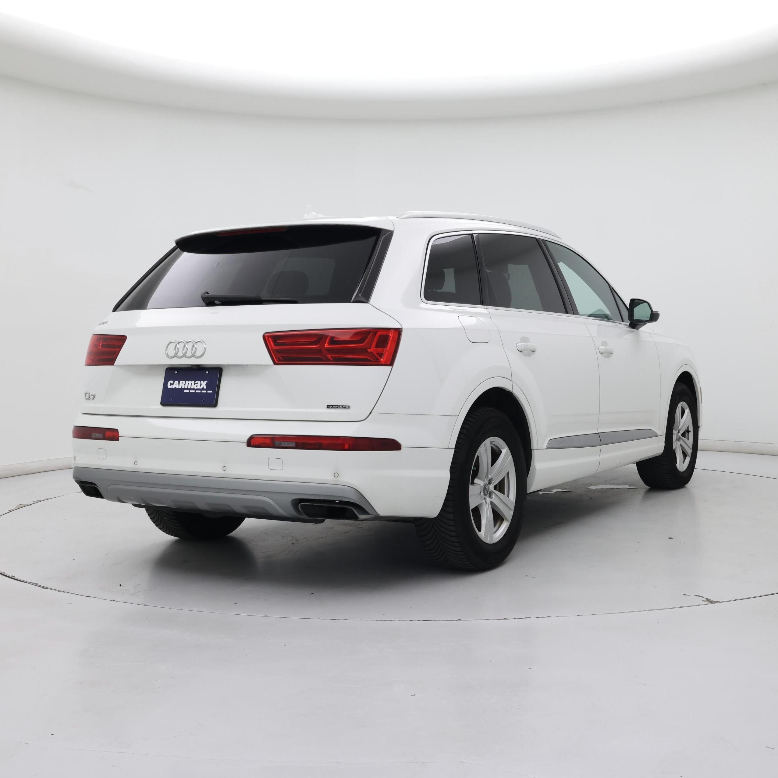 Thumbnail: 2019 Audi Q7 - 8