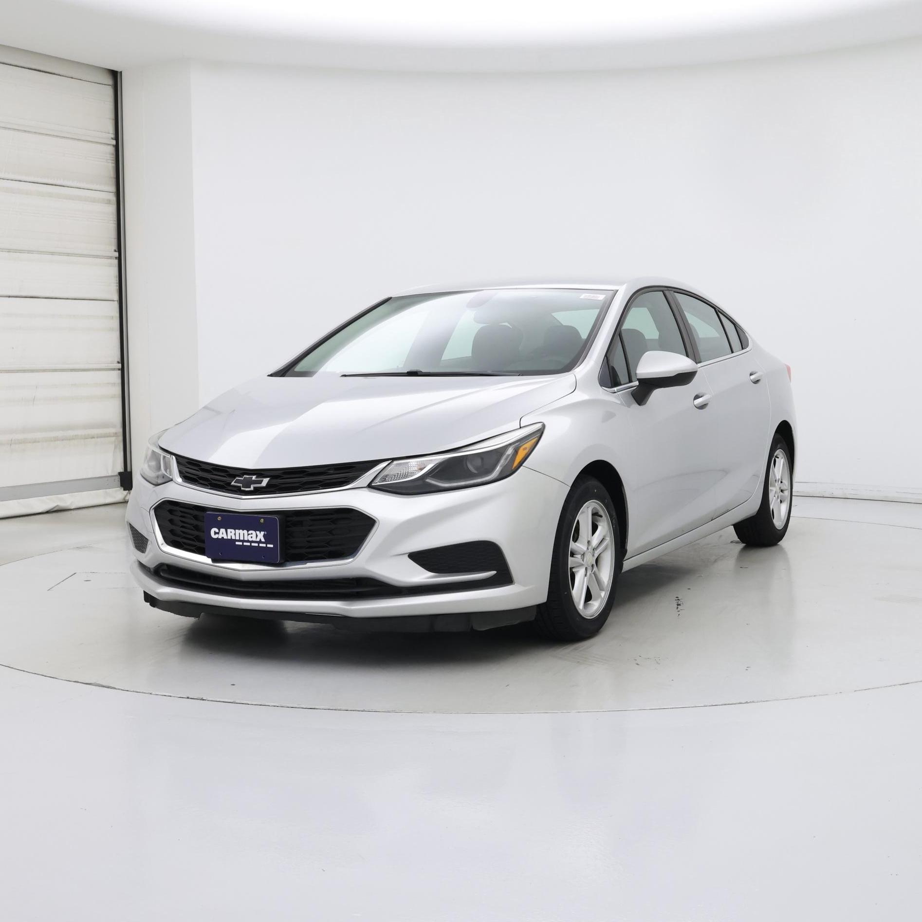 Thumbnail: 2018 Chevrolet Cruze - 4